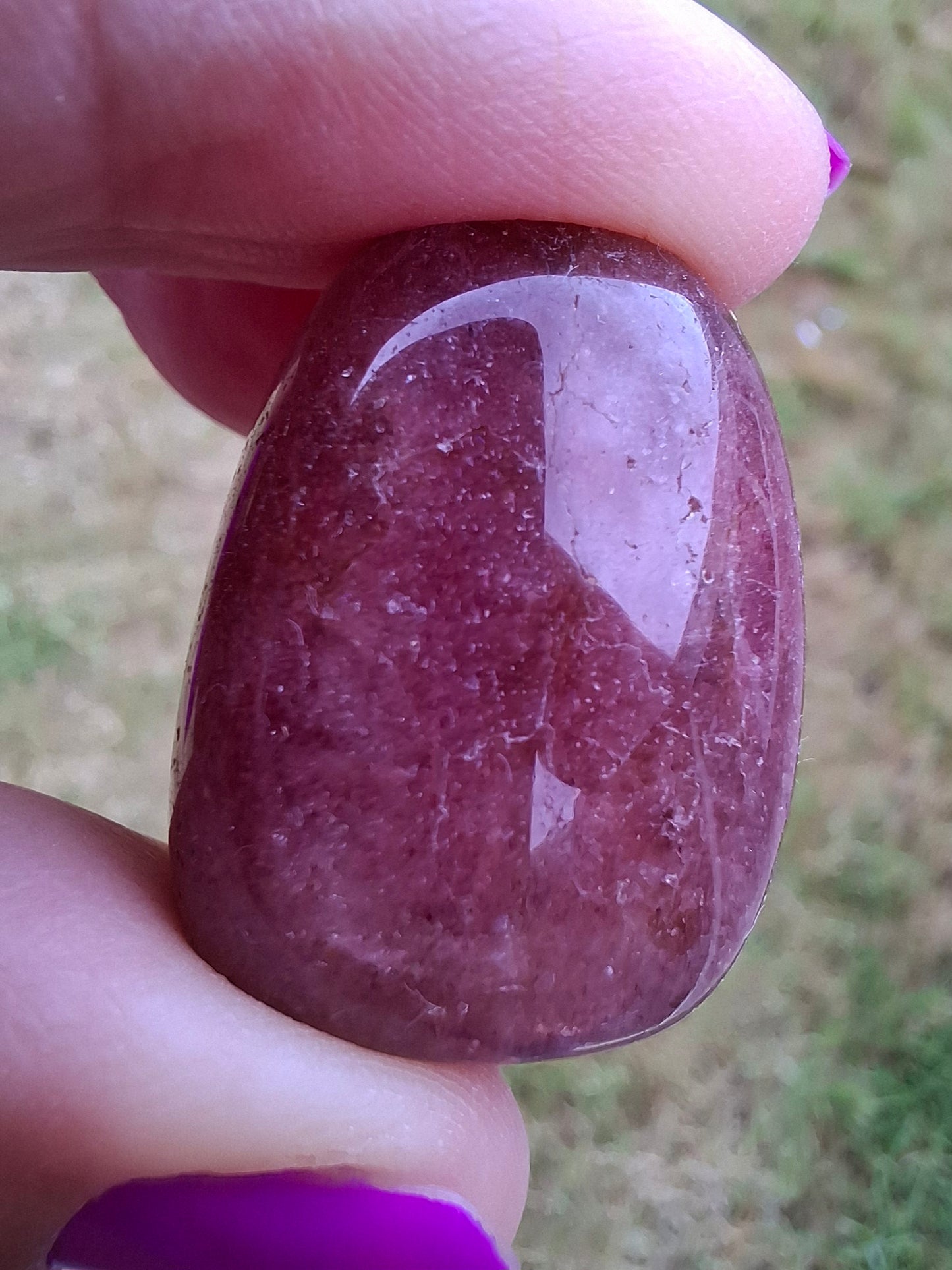 Strawberry Quartz, Tumble Stone, Crystal (Ref: T14)
