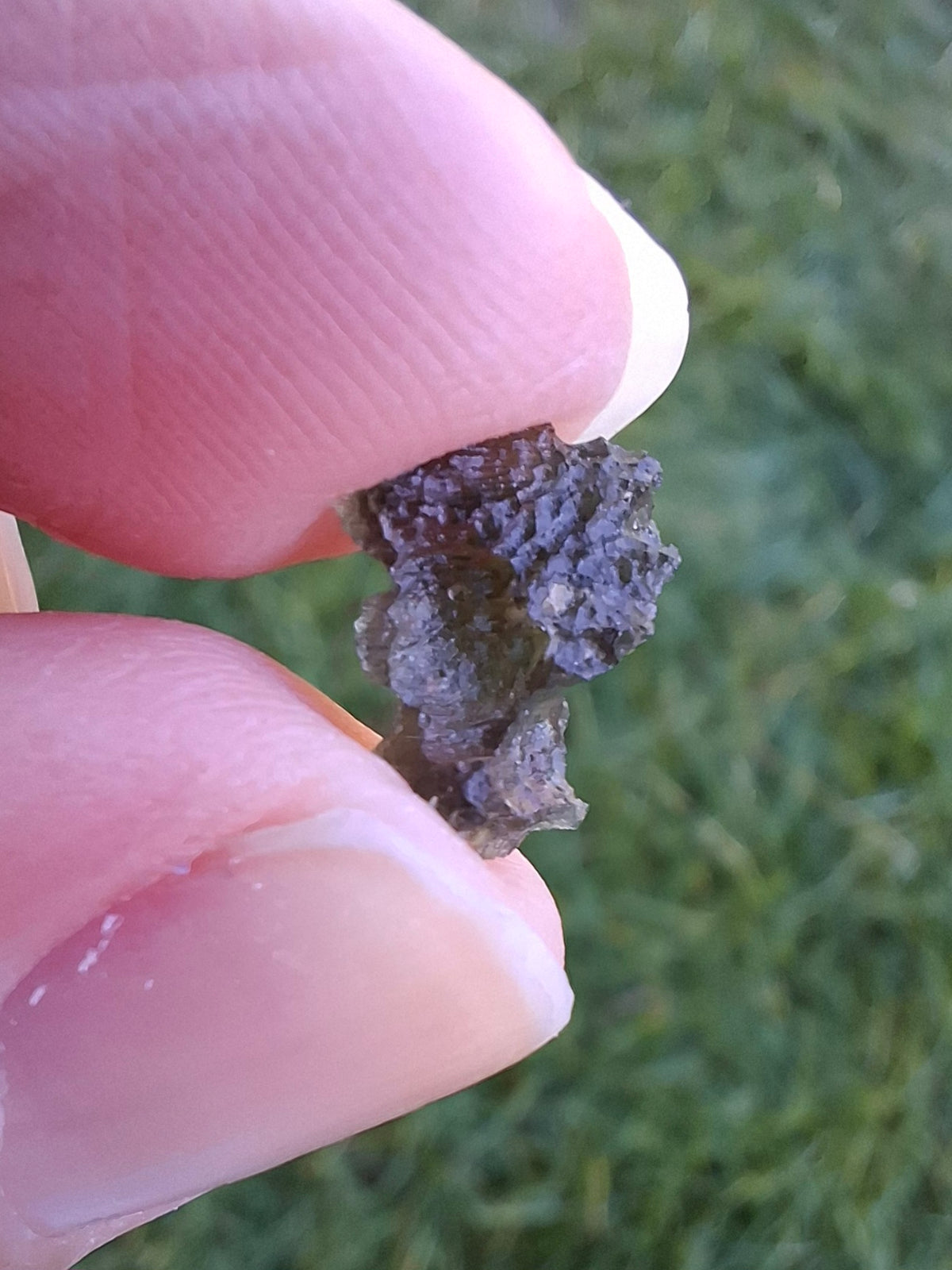 Moldavite Piece, 0.33g, Tektite (Ref: 1519)