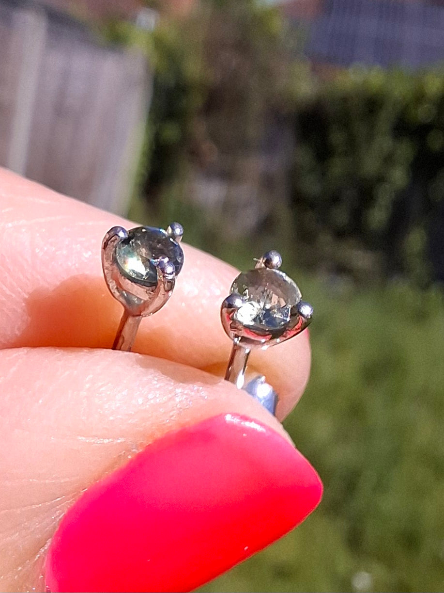 Moldavite (faceted) 3mm STUD EARRINGS, 925 Silver, Tektite (Ref: Pair57)
