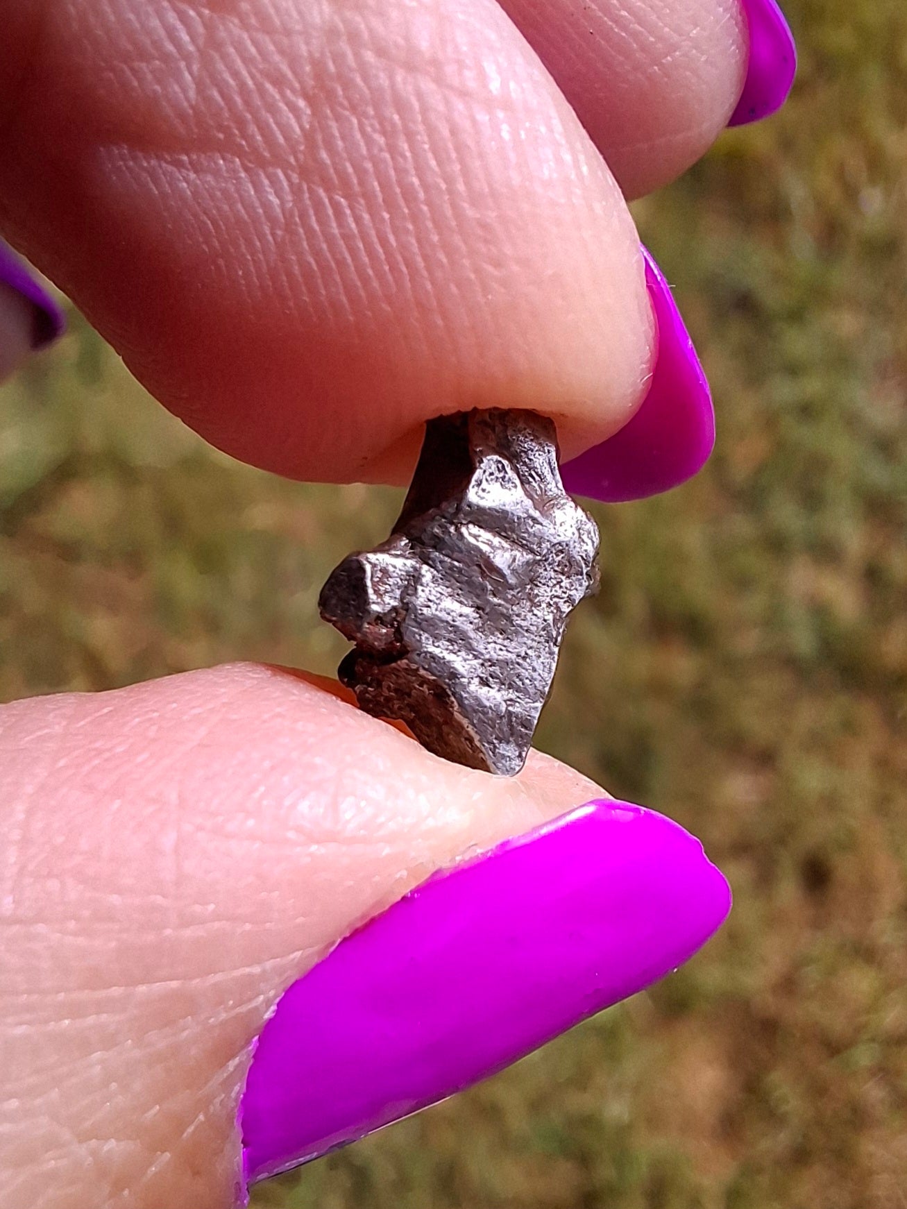 Campo del Cielo, 0.95g, Nickel Iron Meteorite (Ref: C2)