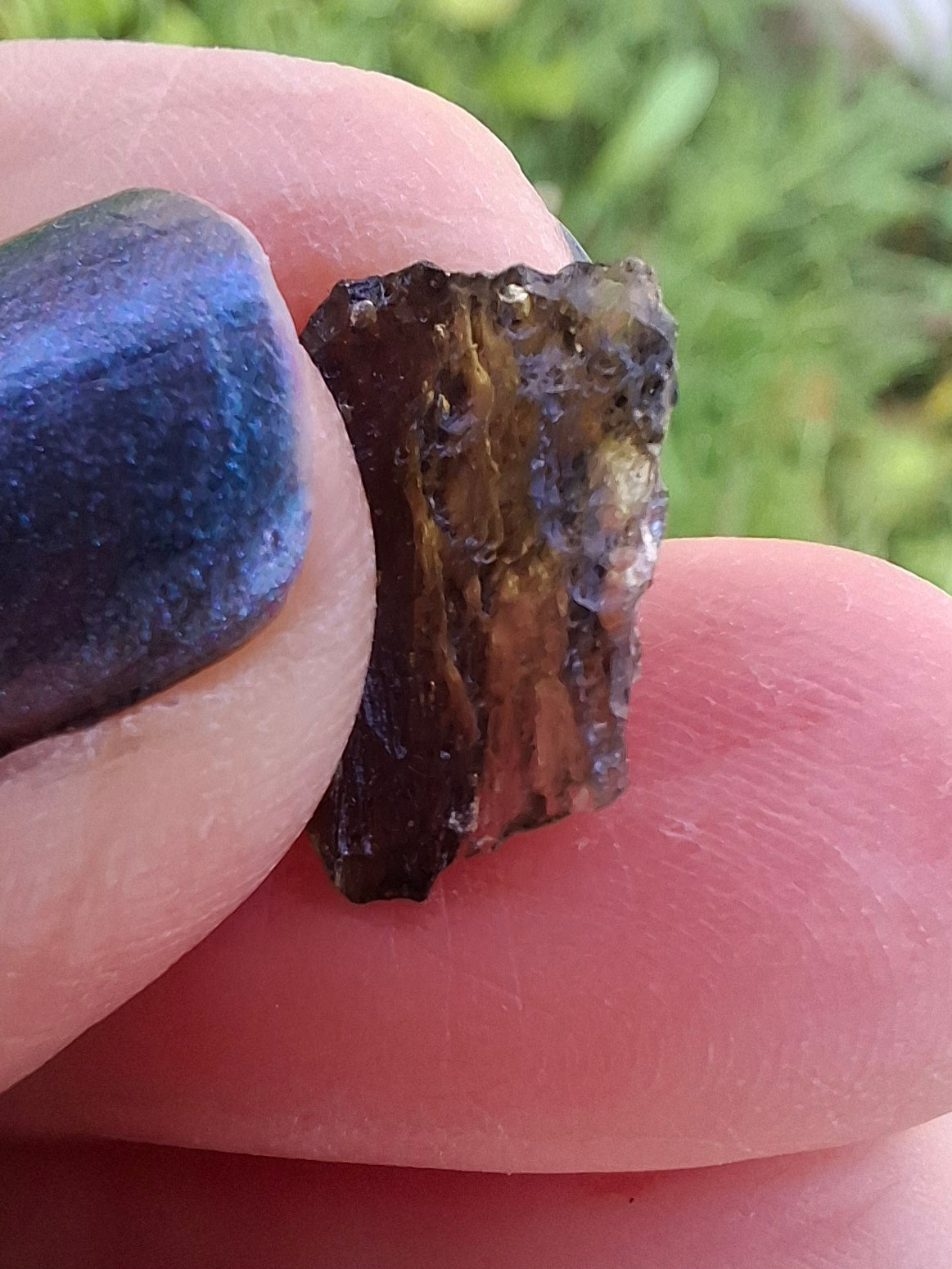Moldavite Piece, 0.65g, Tektite (Ref: 1382)
