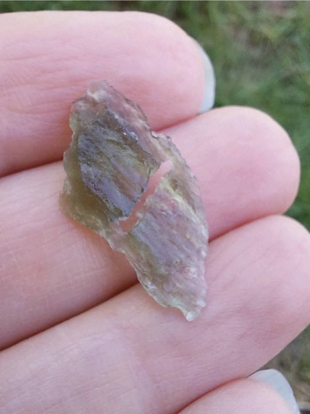 Moldavite Piece, 0.63g, Tektite (Ref: 776)
