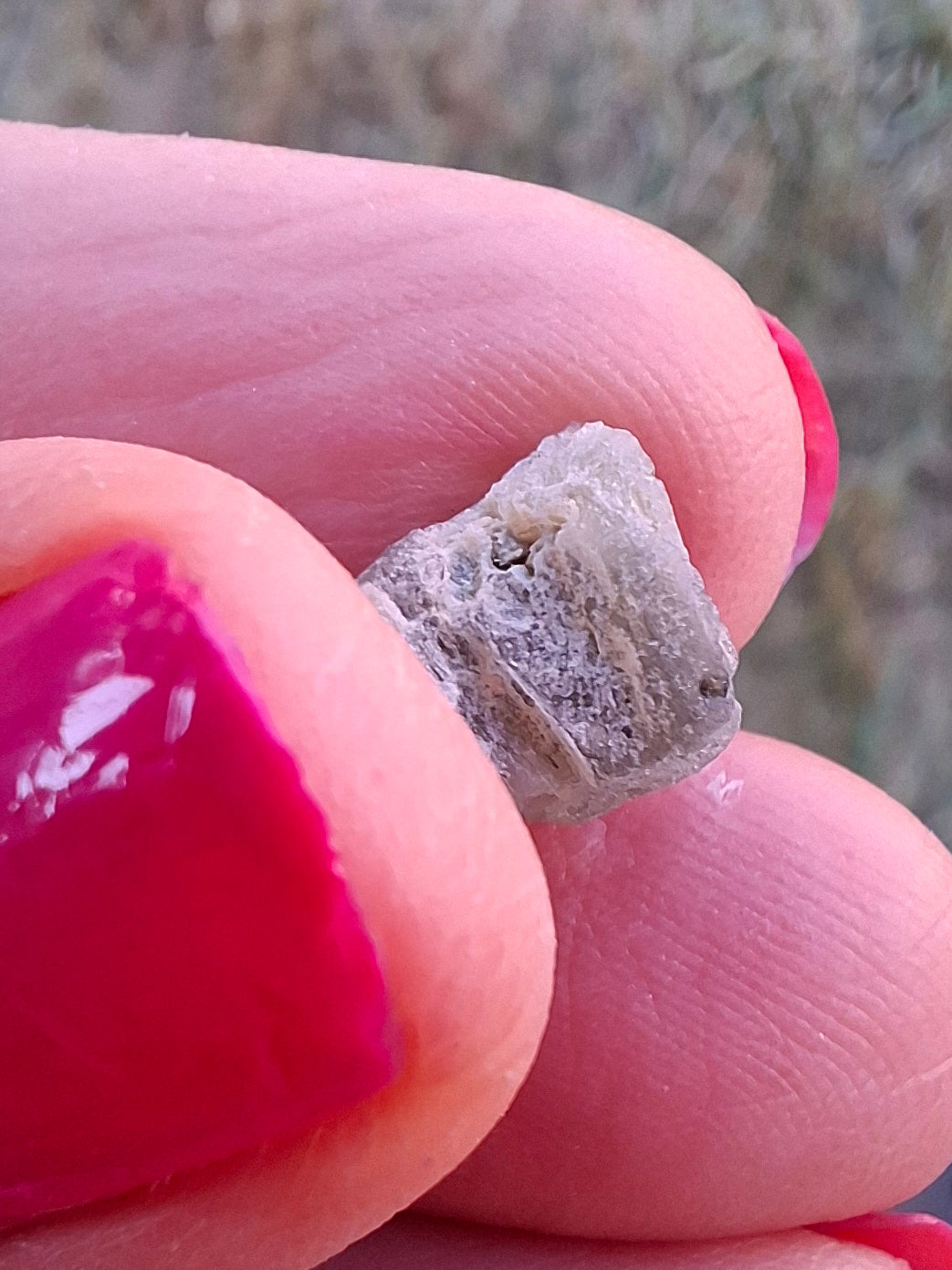 Moldavite Piece, SNOWFLAKE, FROSTED, BRUSNA, 0.64g, Tektite (Ref: 1502)