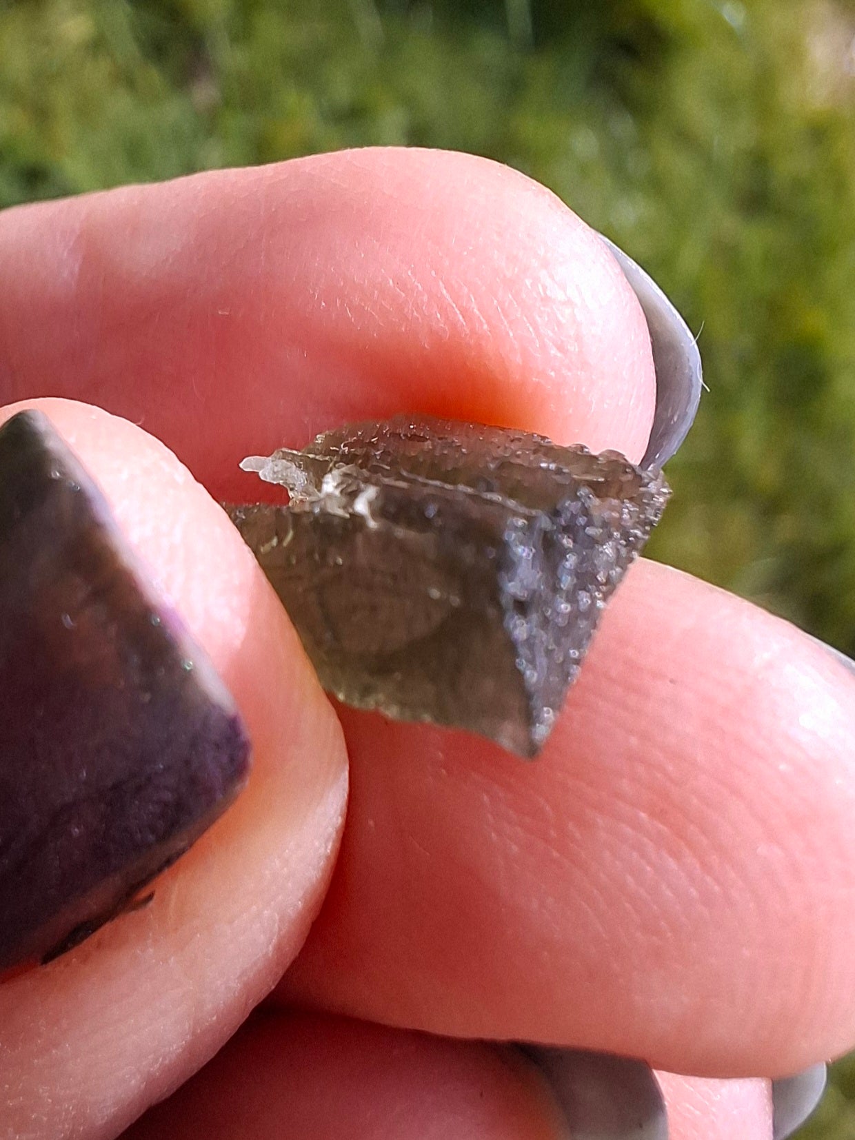 Moldavite Piece, 0.93g, Tektite (Ref: 1391)