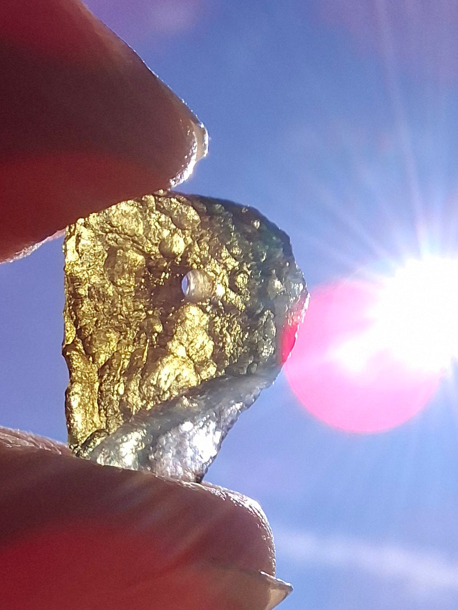 DRILLED, Moldavite Piece, 1.07g, Tektite (Ref: D30)