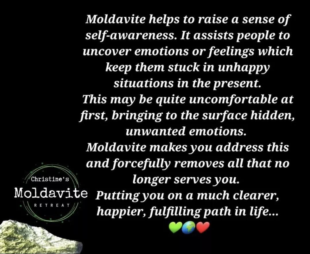 Moldavite Piece, 0.72g, Tektite (Ref: 635)