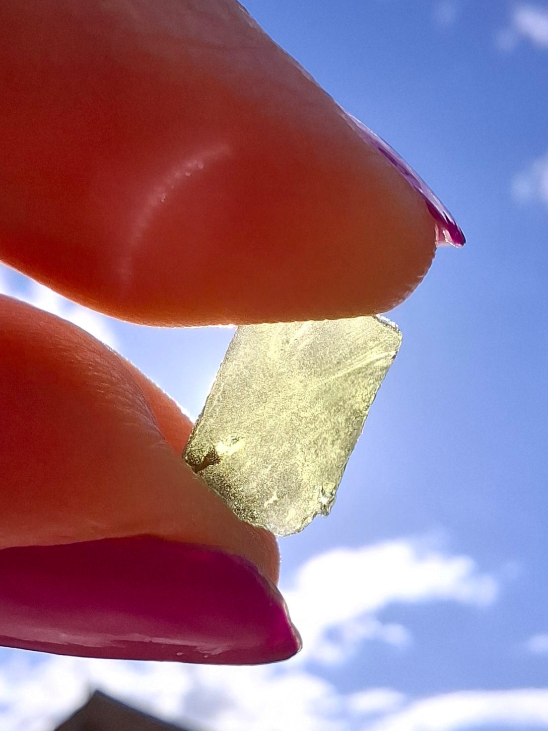 Moldavite Piece, 0.57g, Tektite (Ref: 1439)