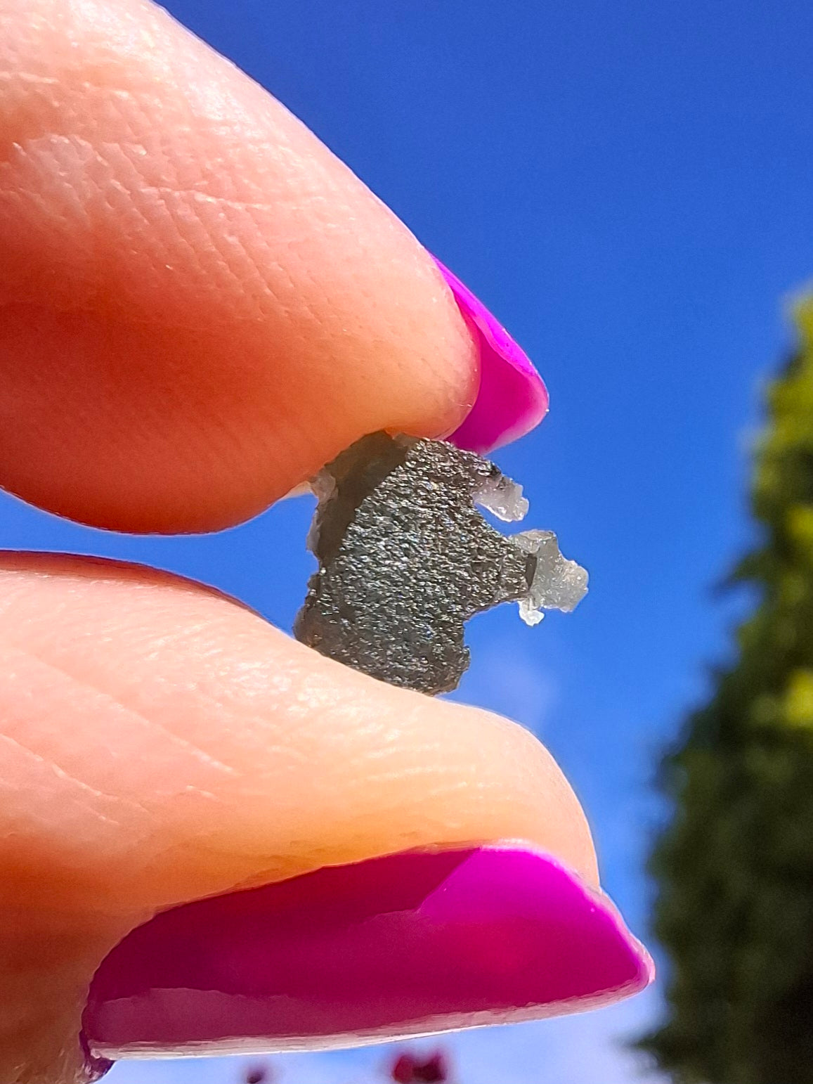 Moldavite Piece, 0.53g, Tektite (Ref: 1446)