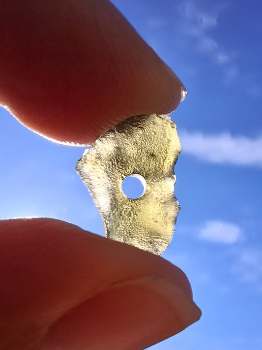 DRILLED, Moldavite Piece, 0.96g, Tektite (Ref: D27)