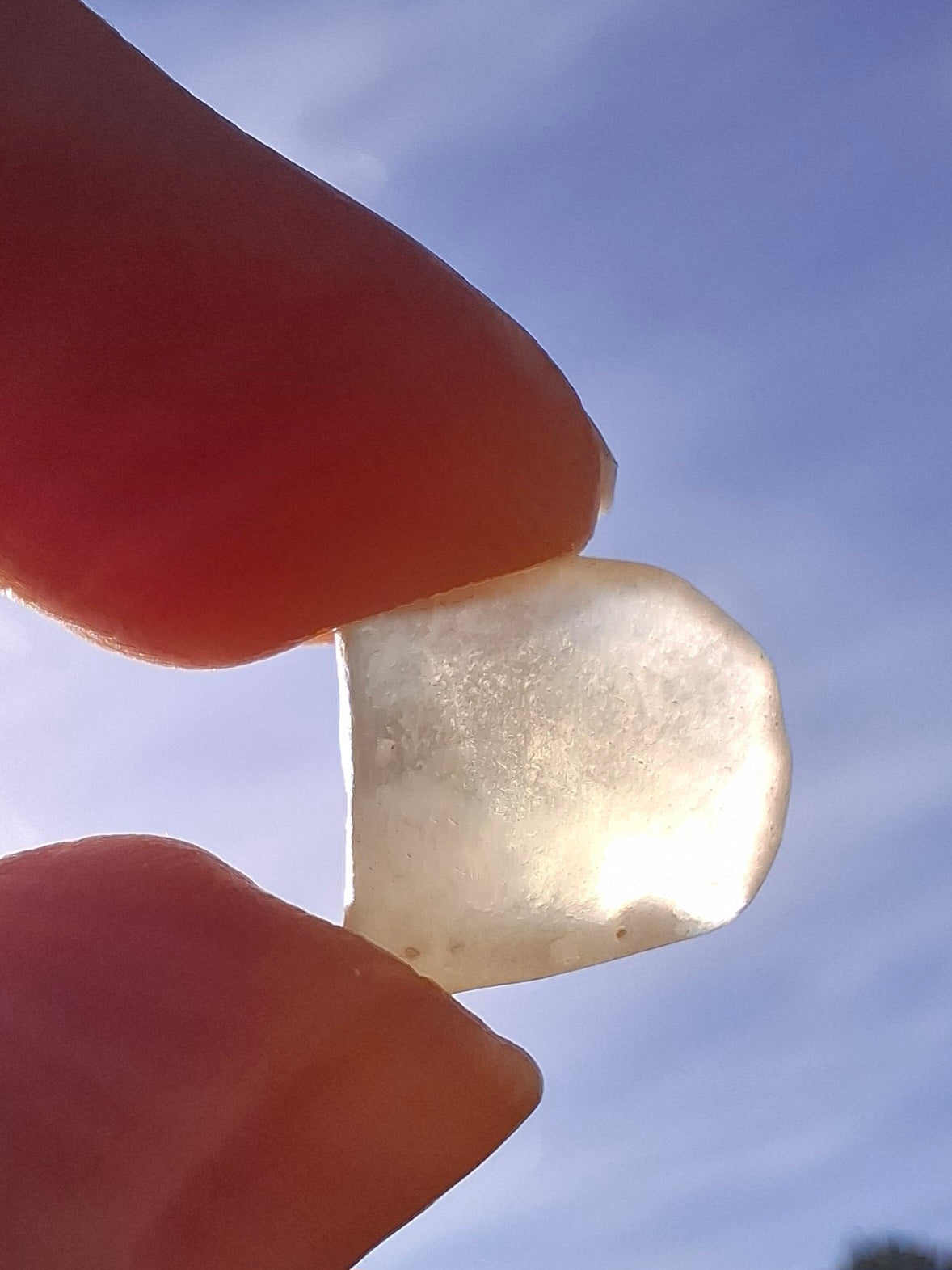 Libyan Desert Glass small Piece, 1.50g, Tektite (Ref: L1354)