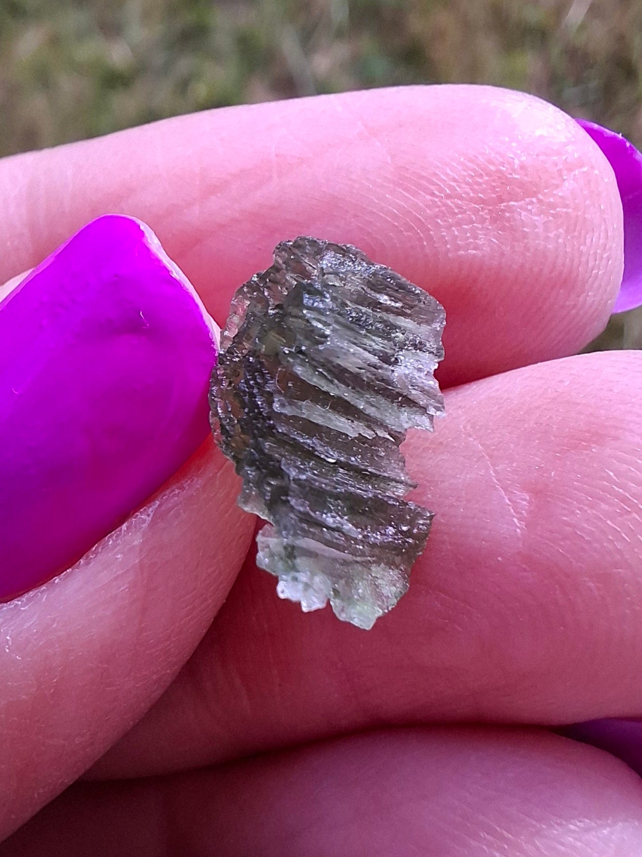Moldavite Piece, 0.72g, Tektite (Ref: 1438)