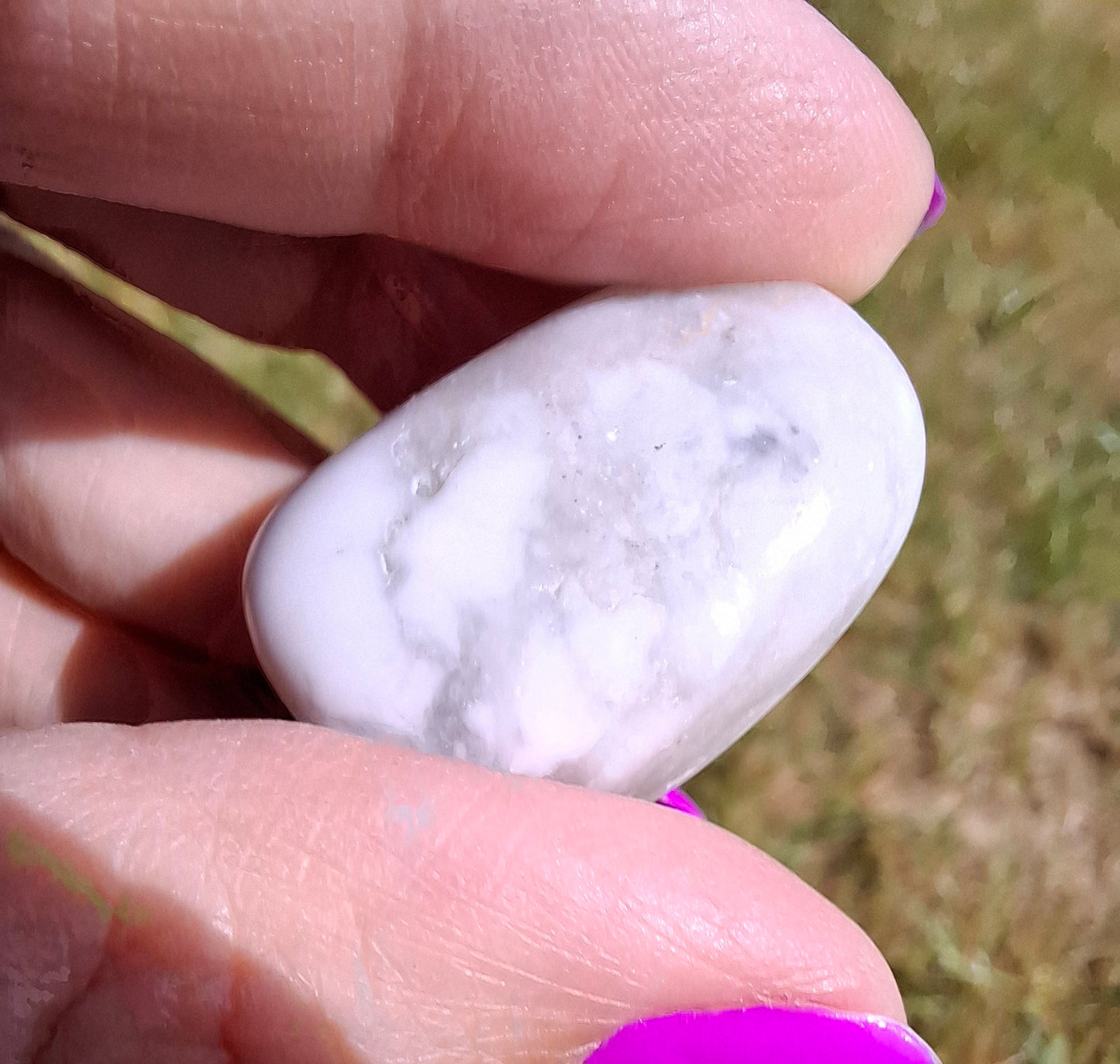 Howlite, Tumble Stone, Crystal (Ref: T43)