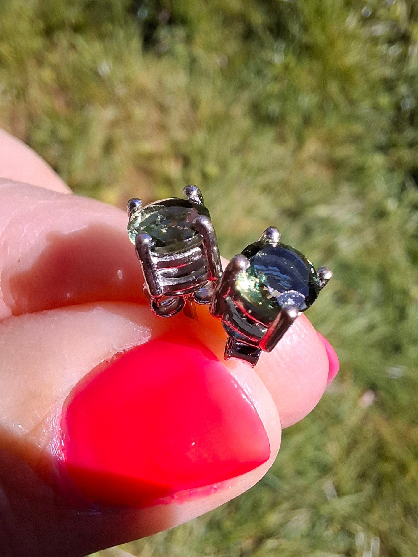 Moldavite (faceted) 5mm STUD EARRINGS, 925 Silver, Tektite (Ref: Pair48)