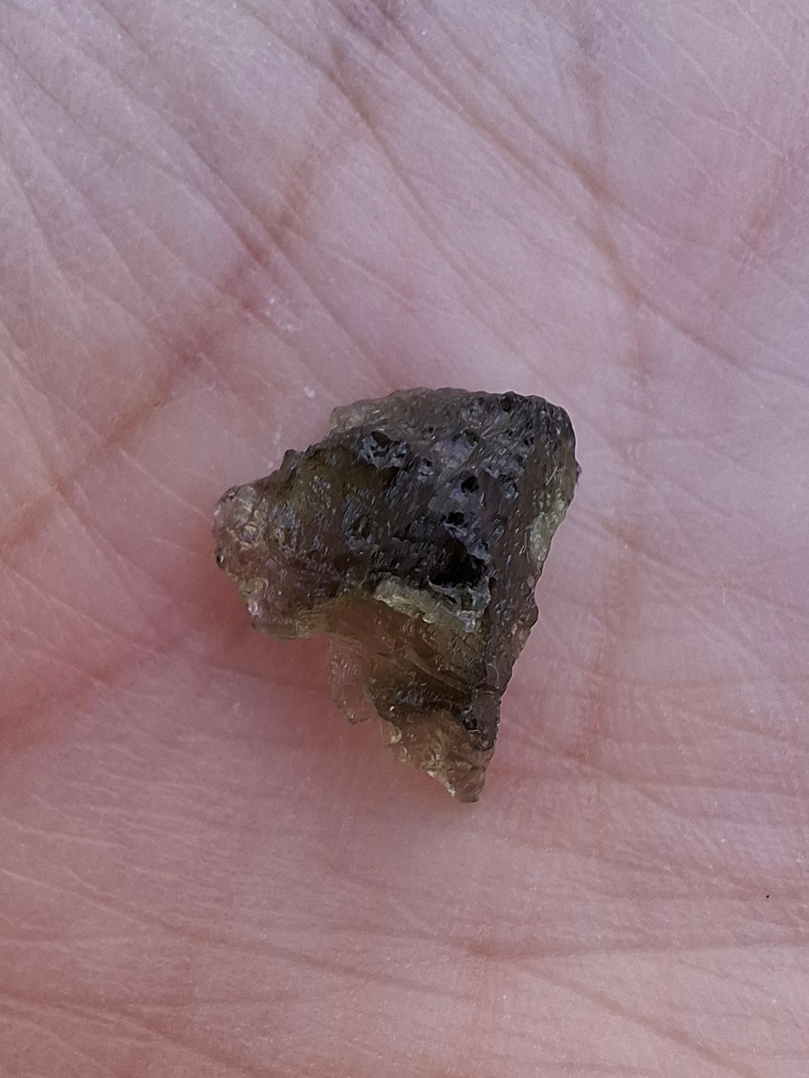 Moldavite Piece, 0.72g, Tektite (Ref: 1379)