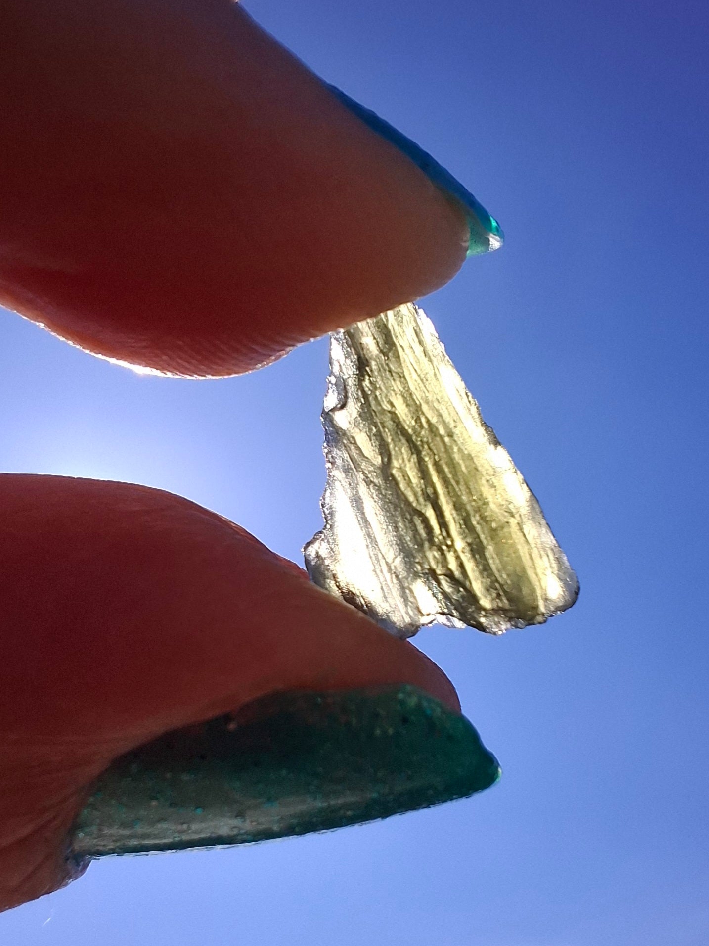 Moldavite Piece, 0.64g, Tektite (Ref: 1424)
