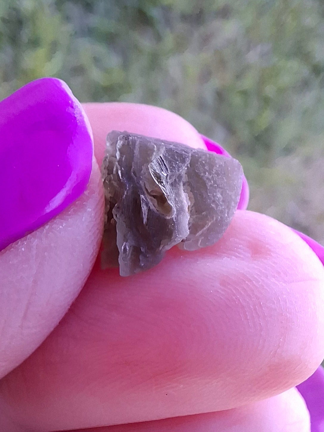 Moldavite Piece, 0.85g, Tektite (Ref: 1462)