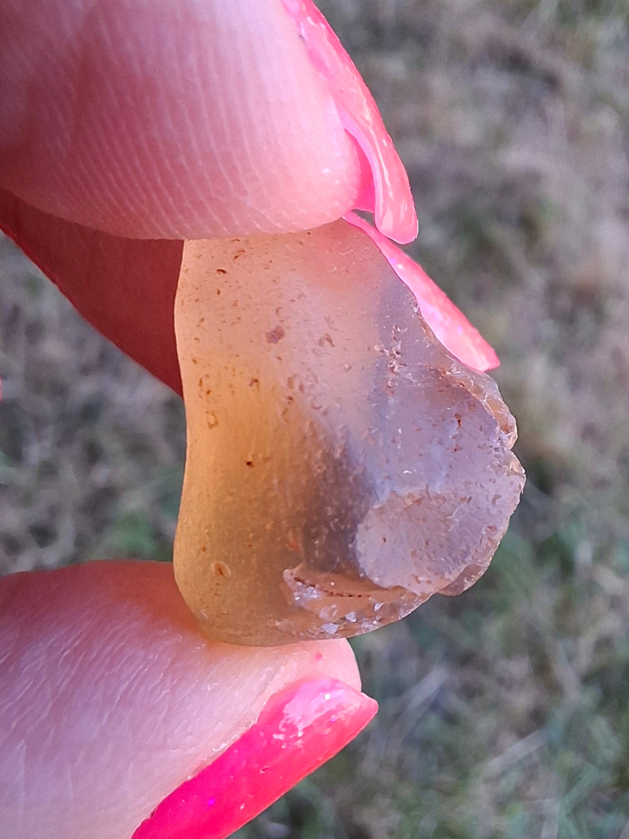 Libyan Desert Glass (darker) Piece, 3.72g, Tektite (Ref: L1378)