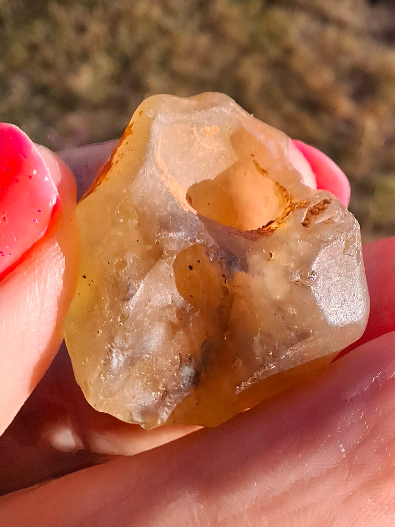 Libyan Desert Glass (darker) Piece, 10.32g, Tektite (Ref: L1376)