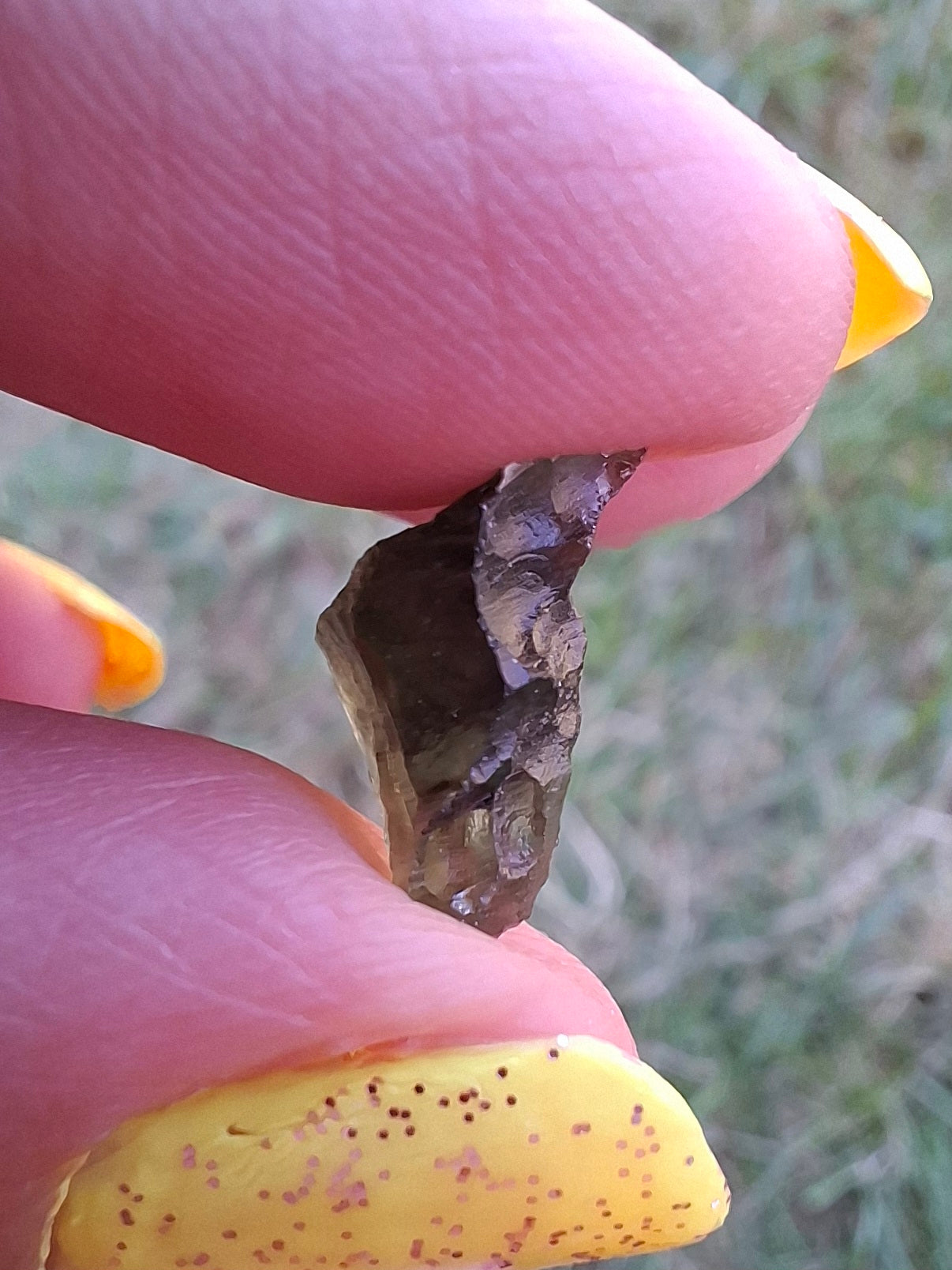 Moldavite Piece, 0.70g, Tektite (Ref: 1475)