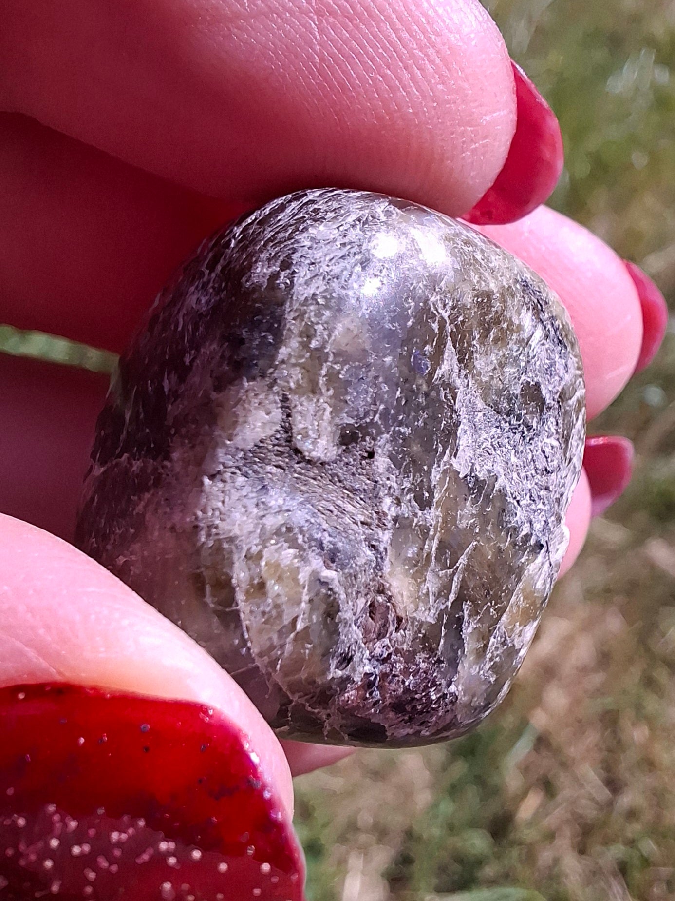 Labradorite, Tumble Stone, Crystal (Ref: T210)