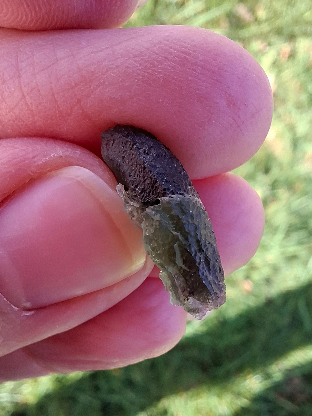 Moldavite Piece, 1.13g, Tektite (Ref: 1335)