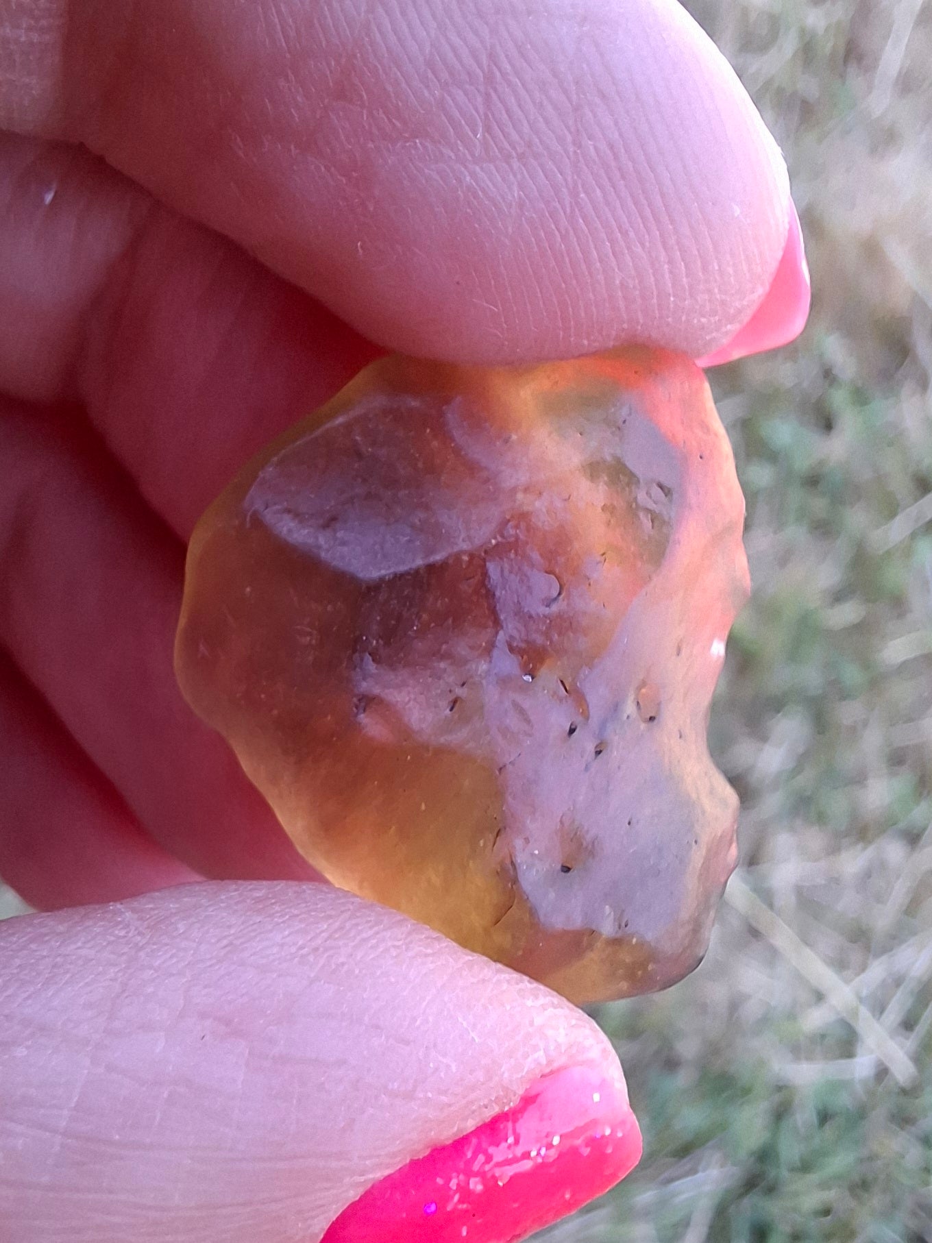 Libyan Desert Glass (darker) Piece, 4.84g, Tektite (Ref: L1360)