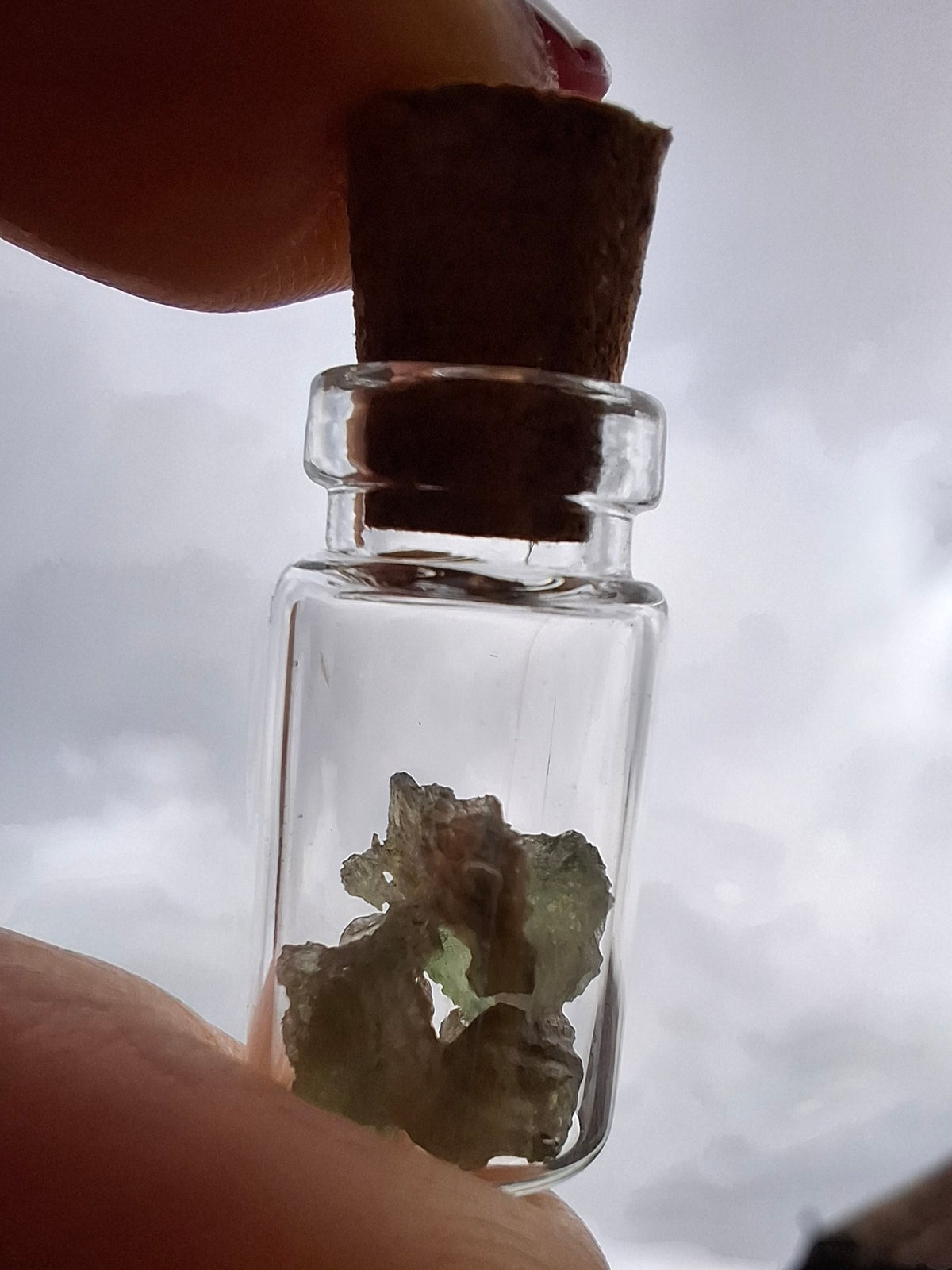 Moldavite Chips (0.50g) in 1ml Bottle, Tektite (Ref: B23)