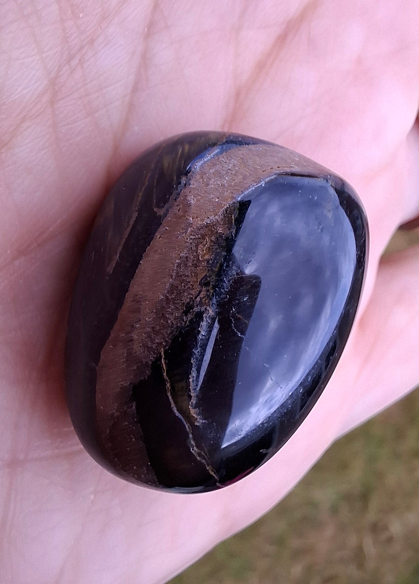Blue Tigers Eye, Tumble Stone, Crystal (Ref: T21)