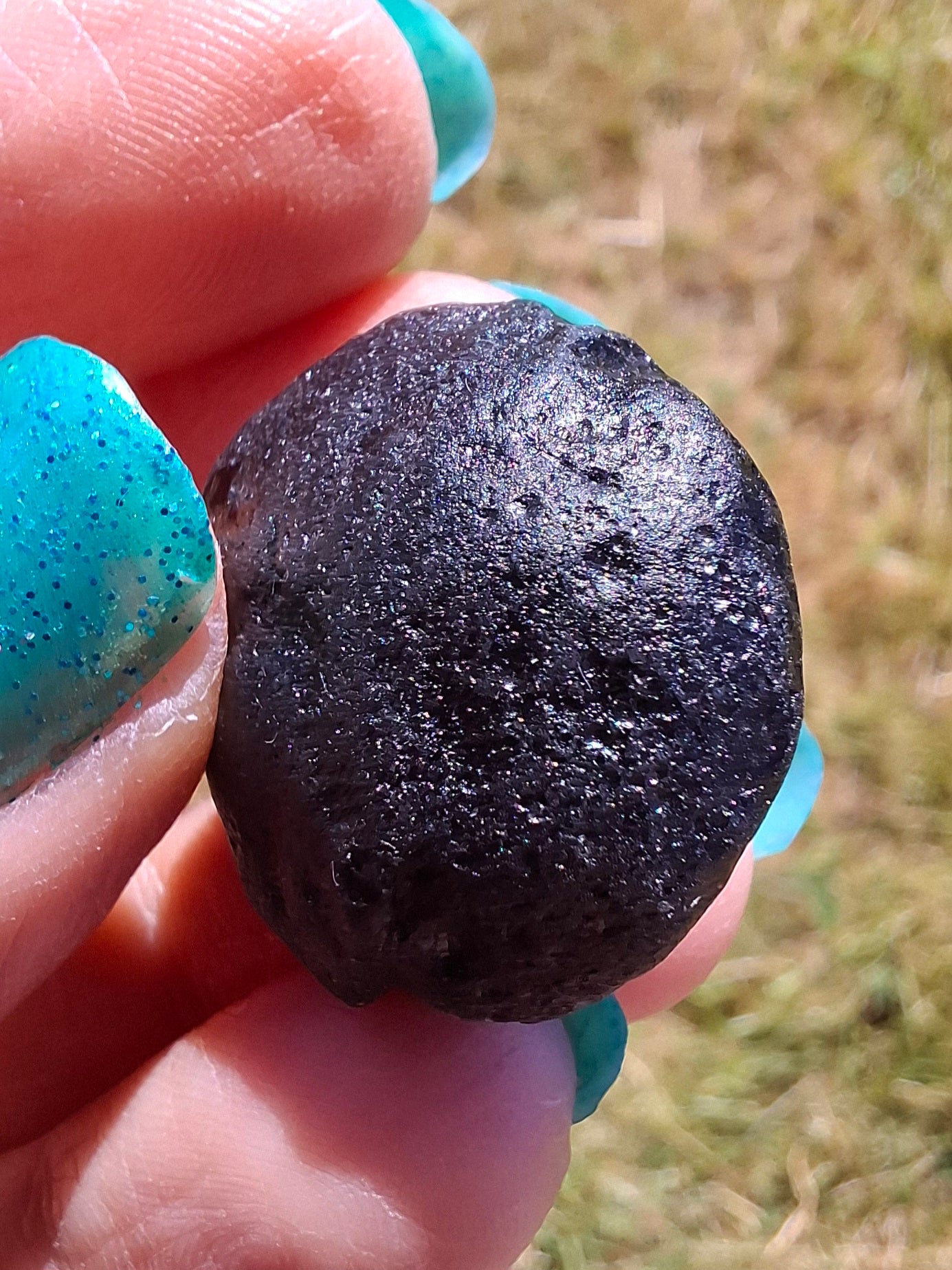 Philippinite (Rizalite), 9.24g, Tektite