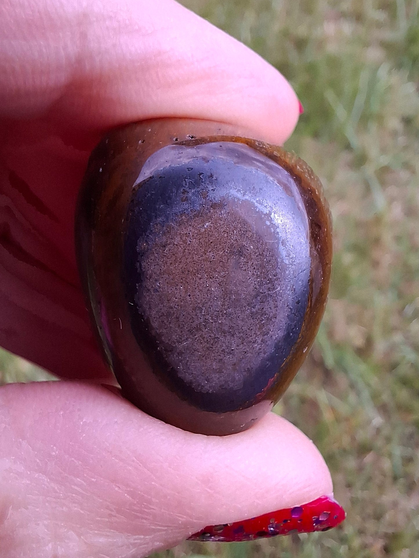 Tigers Eye, Tumble Stone, Crystal (Ref: T128)