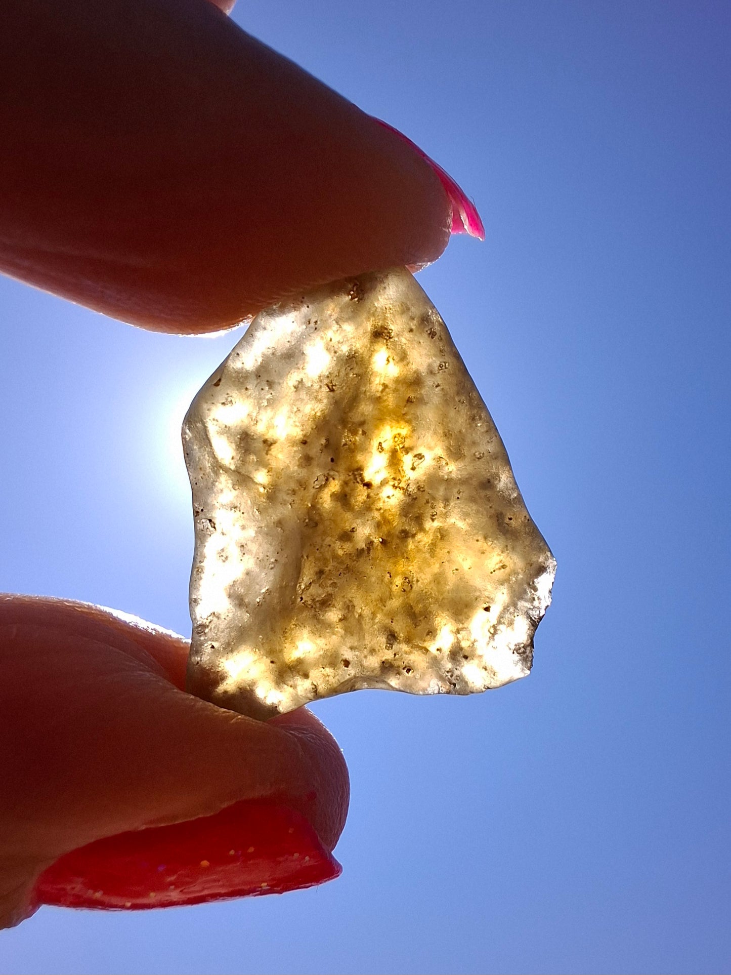 Libyan Desert Glass (darker) Piece, 3.40g, Tektite (Ref: L1362)