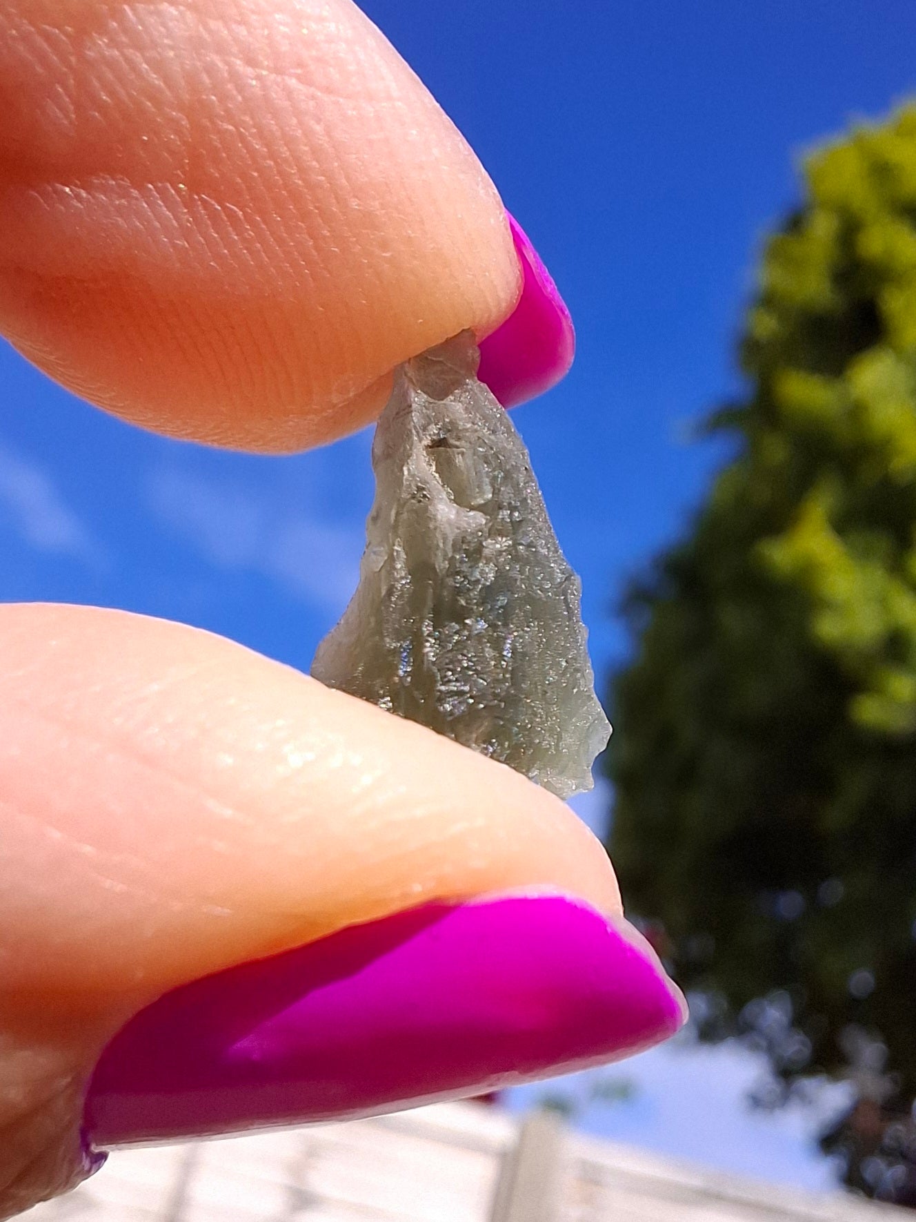 Moldavite Piece, 0.63g, Tektite (Ref: 1447)