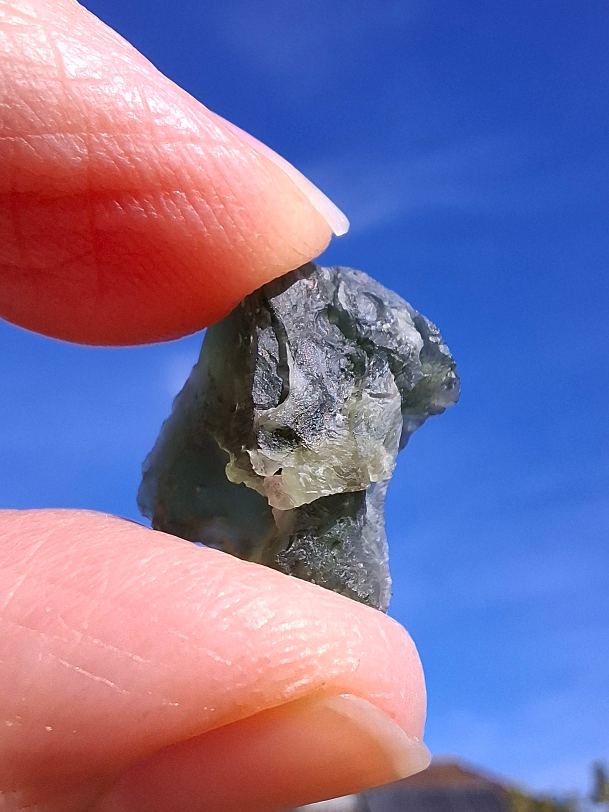 Moldavite Piece, 1.90g, Tektite (Ref: 1340)