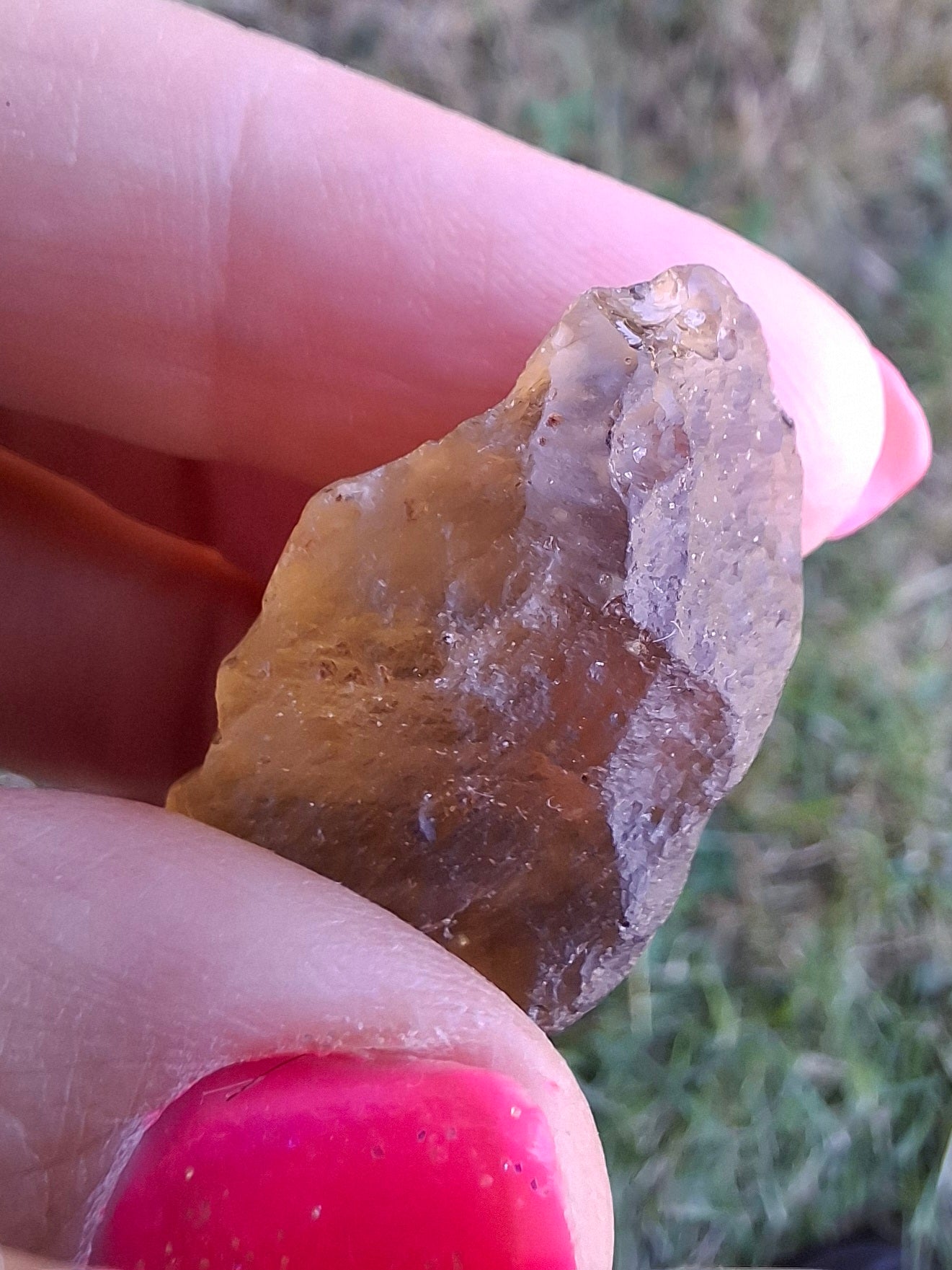Libyan Desert Glass (darker) Piece, 11.69g, Tektite (Ref: L1366)