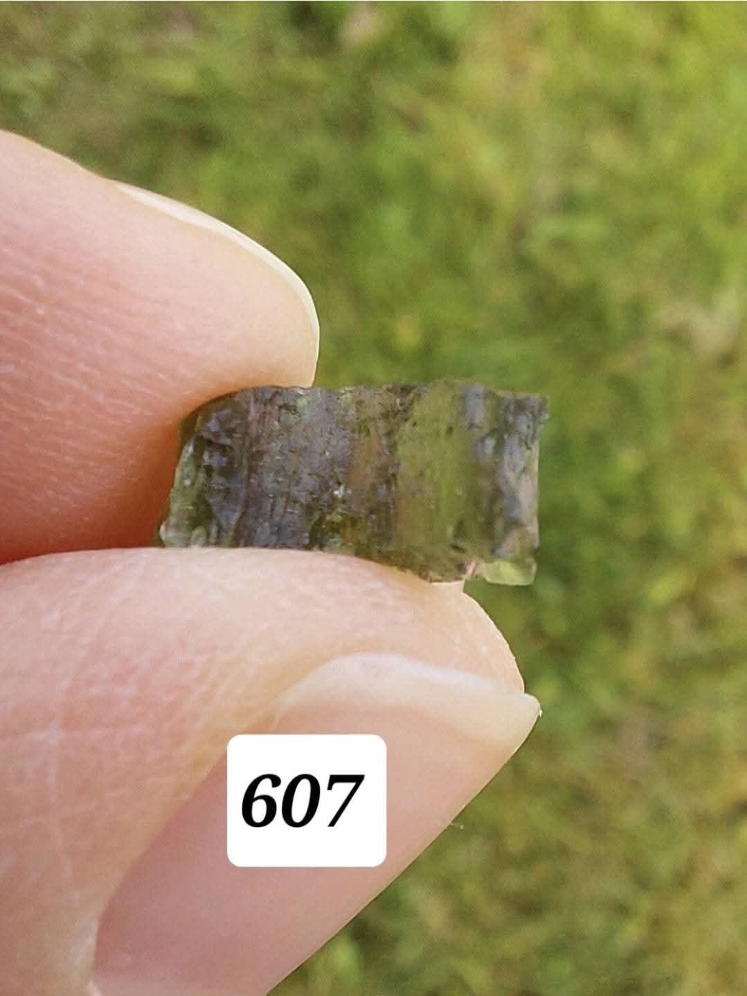 Moldavite piece, 0.51g, Tektite (Ref: 607)
