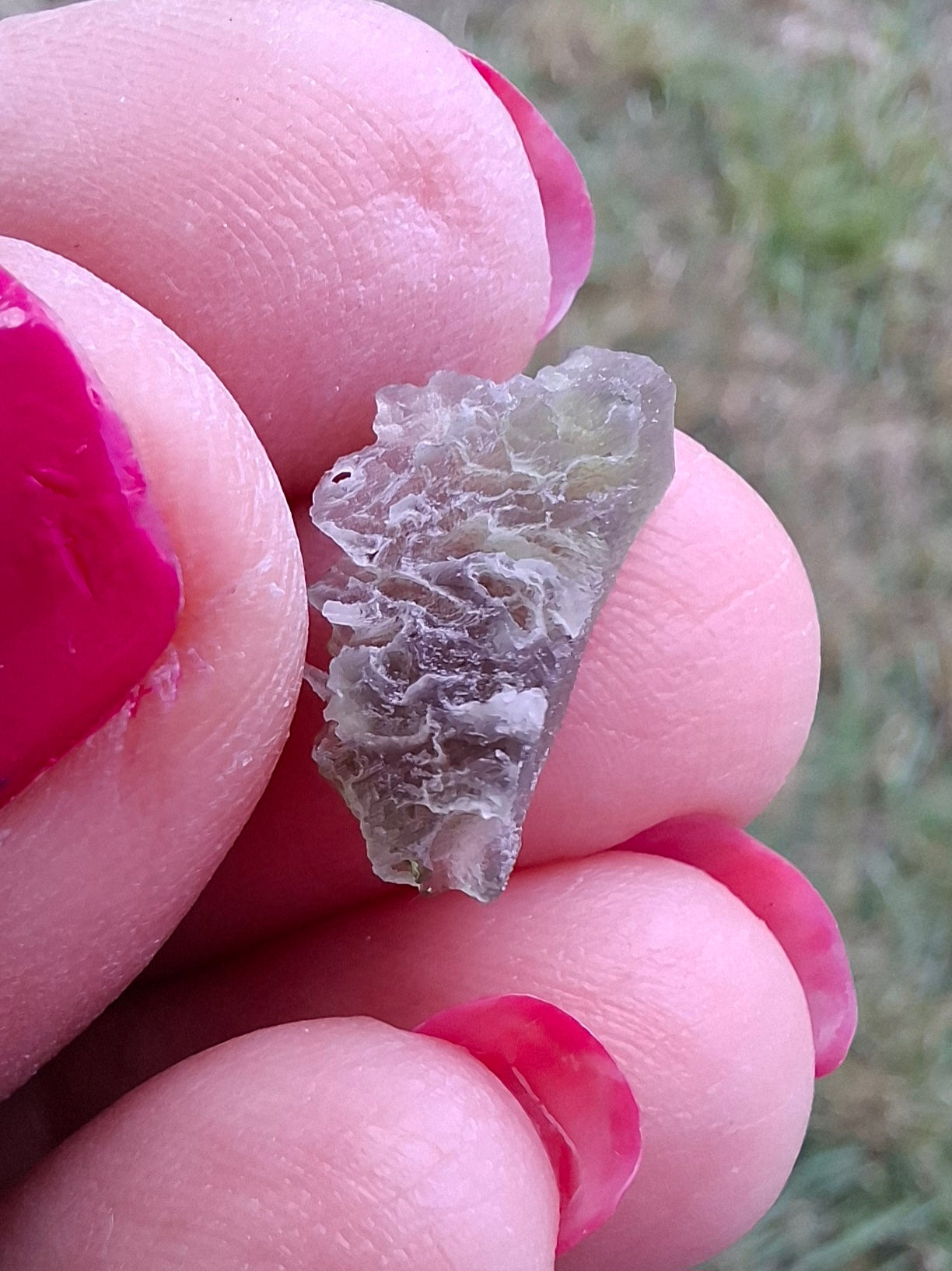 Moldavite Piece, SNOWFLAKE, FROSTED, BRUSNA, 0.44g, Tektite (Ref: 1497)