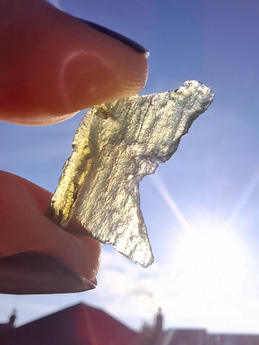Moldavite Piece, 1.07g, Tektite (Ref: 1394)