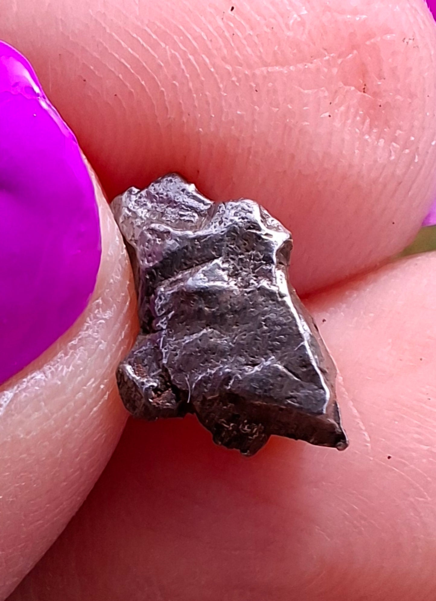 Campo del Cielo, 0.95g, Nickel Iron Meteorite (Ref: C2)
