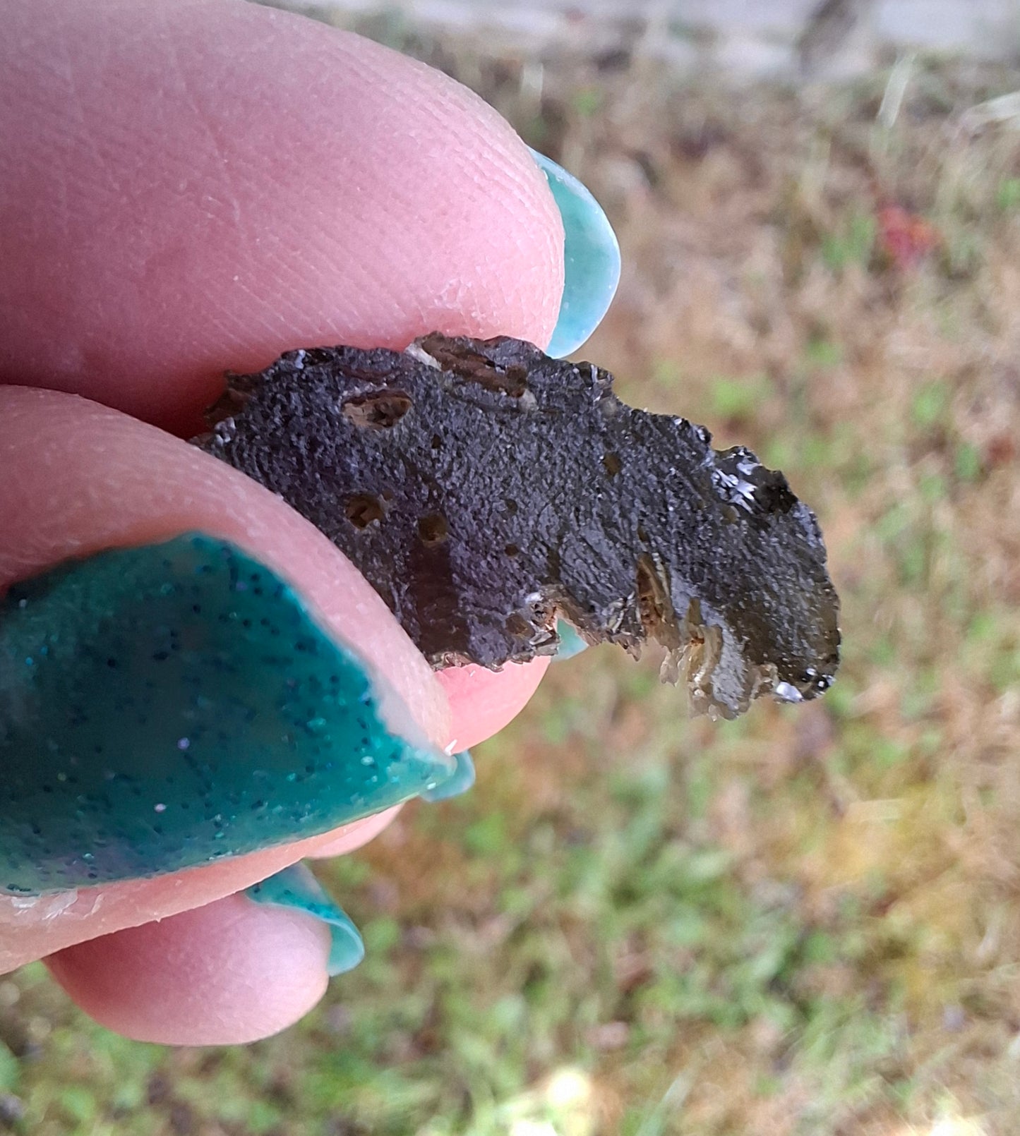 Moldavite Piece, 1.67g, Tektite (Ref: 1423)