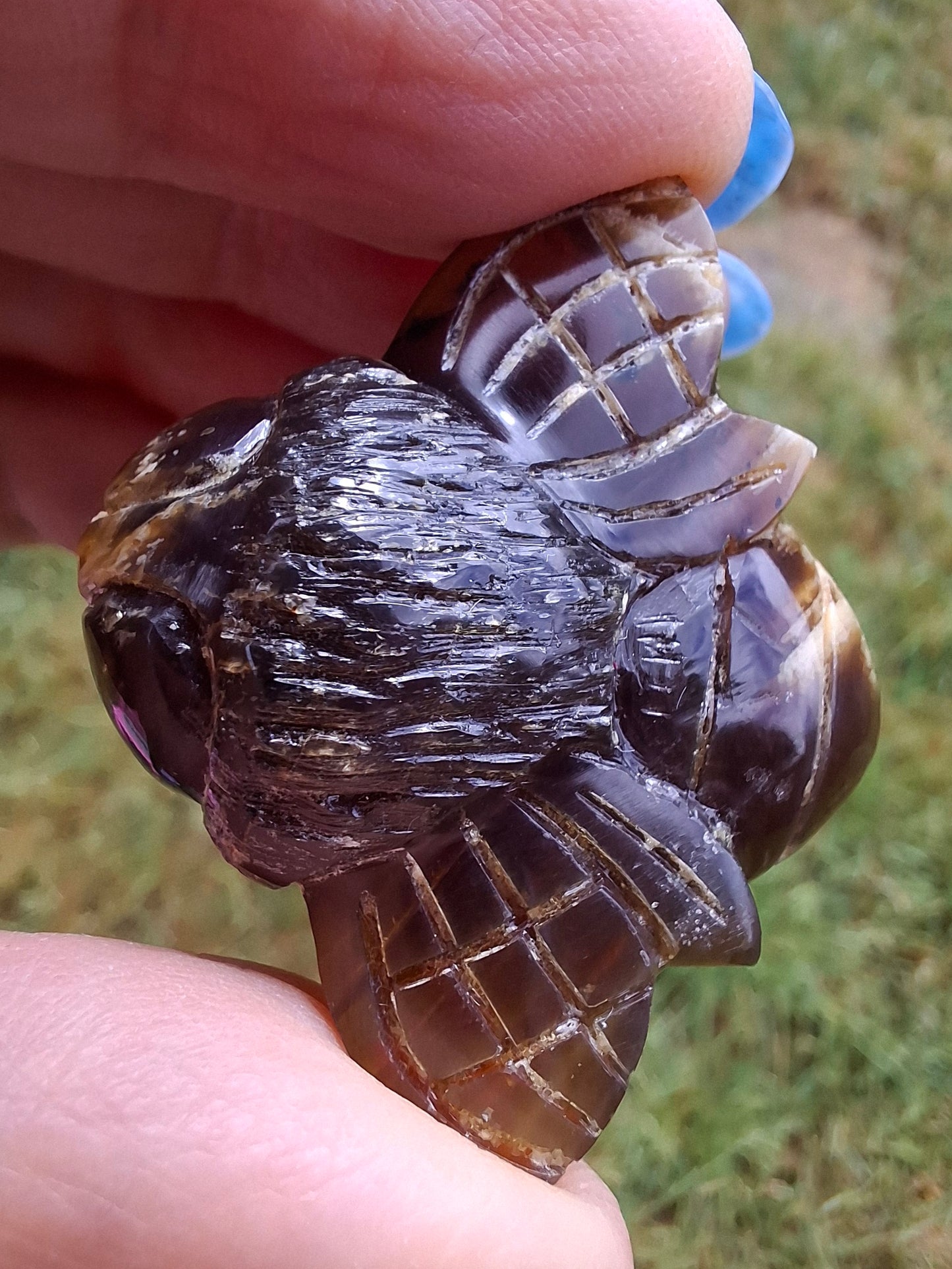 Red Amber Honey Bee Carving, 7.47g, Fossil (Ref: Bee37)