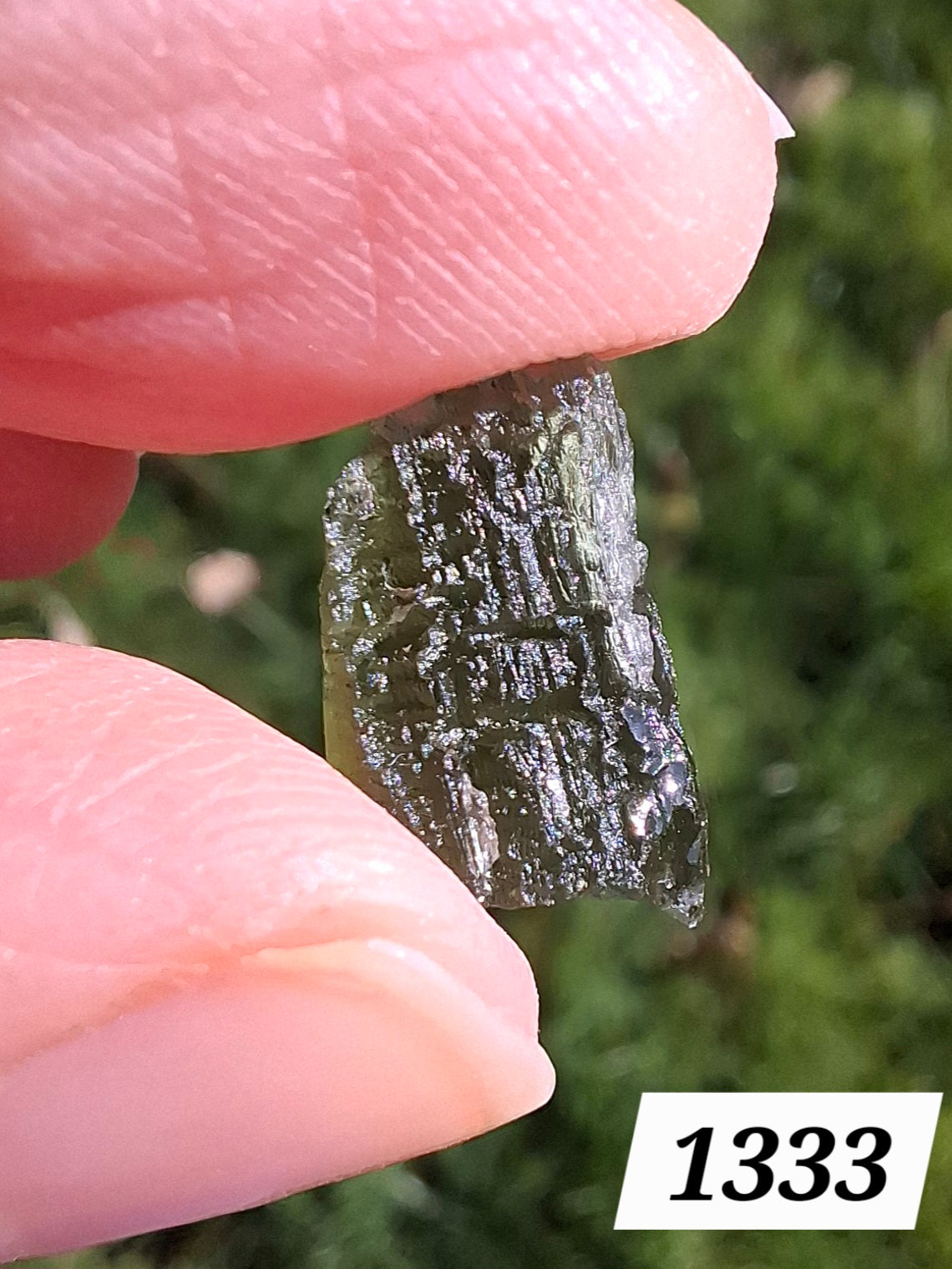Moldavite Piece, 0.88g, Tektite (Ref: 1333)