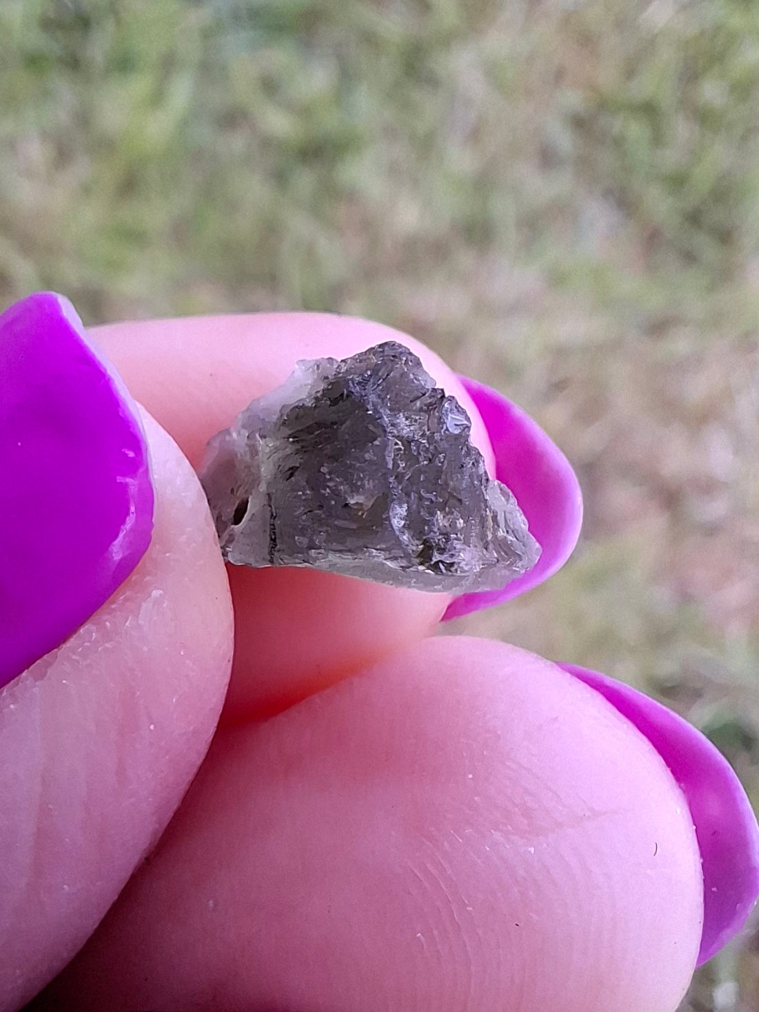 Moldavite Piece, 0.63g, Tektite (Ref: 1447)