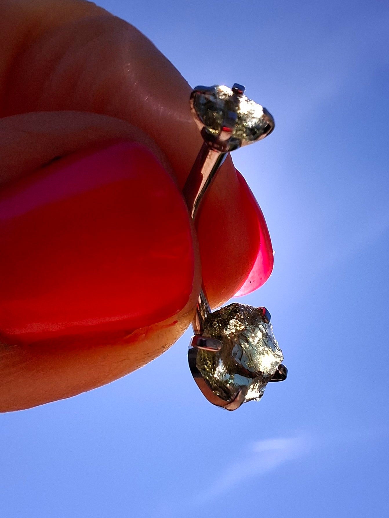 Moldavite (raw) BELLY BAR, 14G, Surgical Steel, Tektite (Ref: BB7)