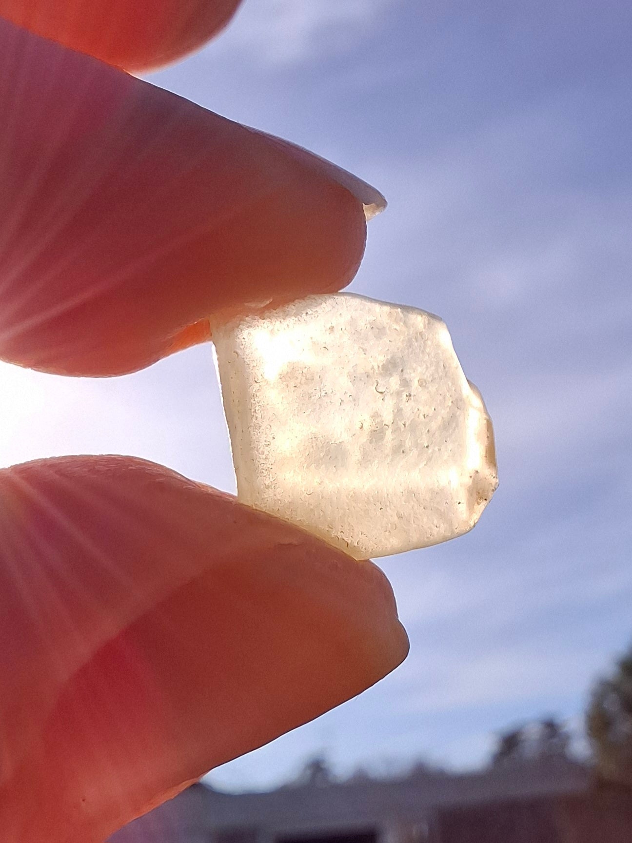 Libyan Desert Glass small Piece, 0.87g, Tektite (Ref: L1352)