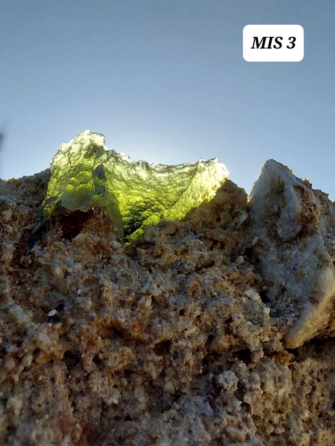 Moldavite In-Situ (in matrix), Besednice, Est- 3g, Tektite (Ref: MIS3)