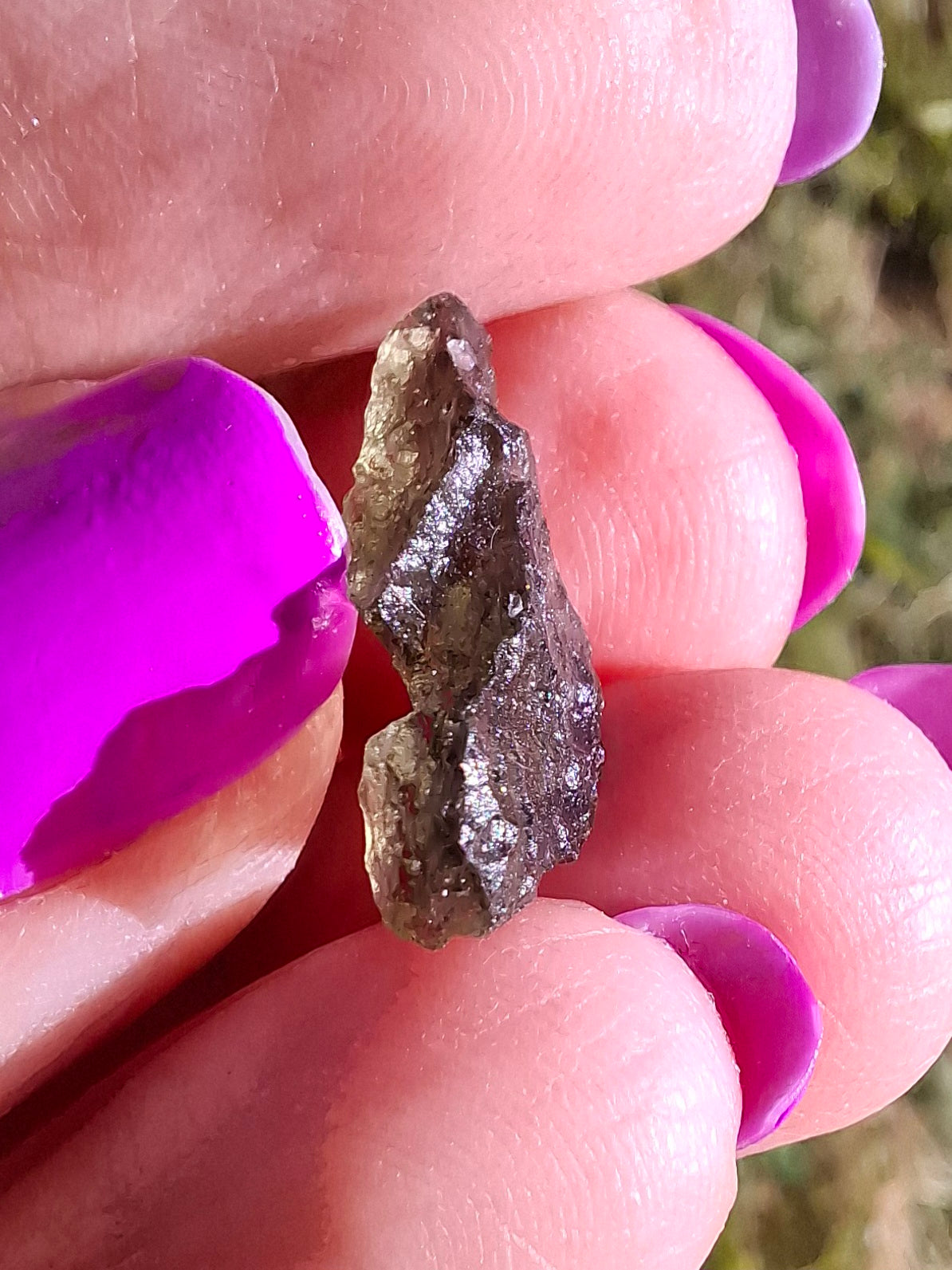 Moldavite Piece, 0.61g, Tektite (Ref: 1457)