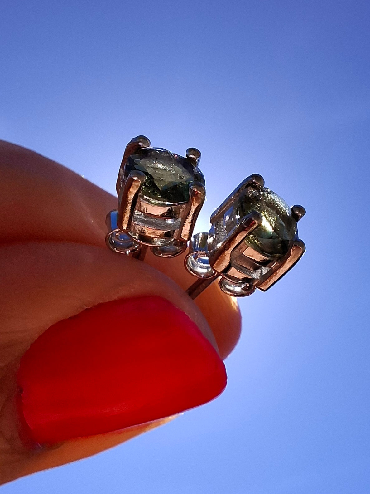 Moldavite (faceted), 5mm, STUD EARRINGS, 925 Silver, Tektite (Ref: Pair53)