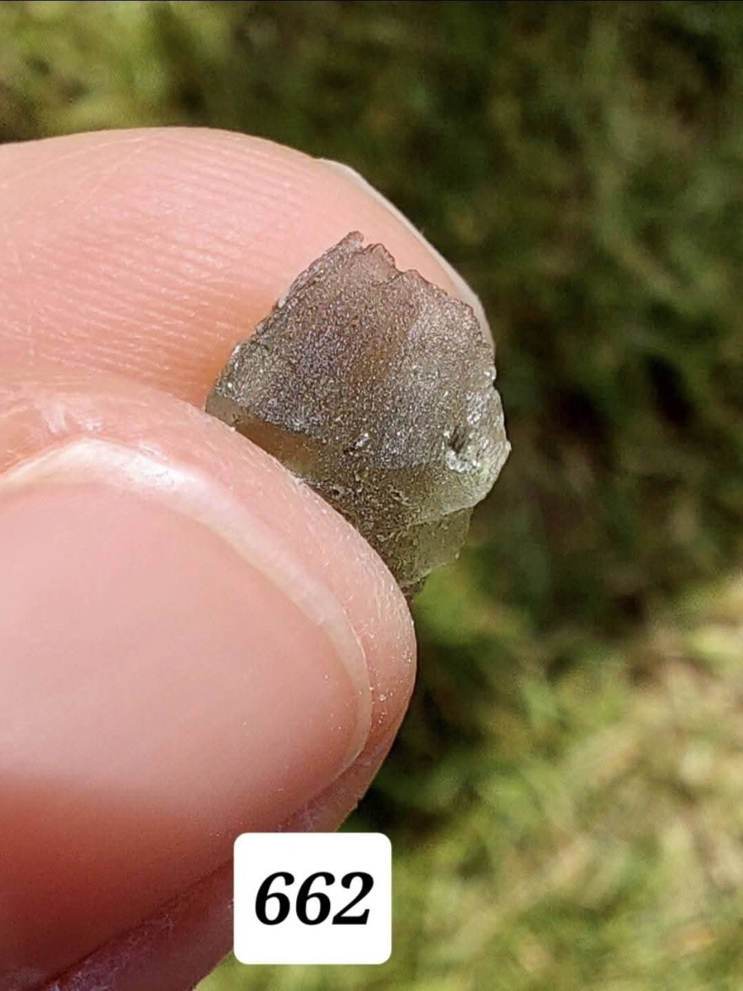 Moldavite Piece, 0.53g, Tektite (Ref: 662)