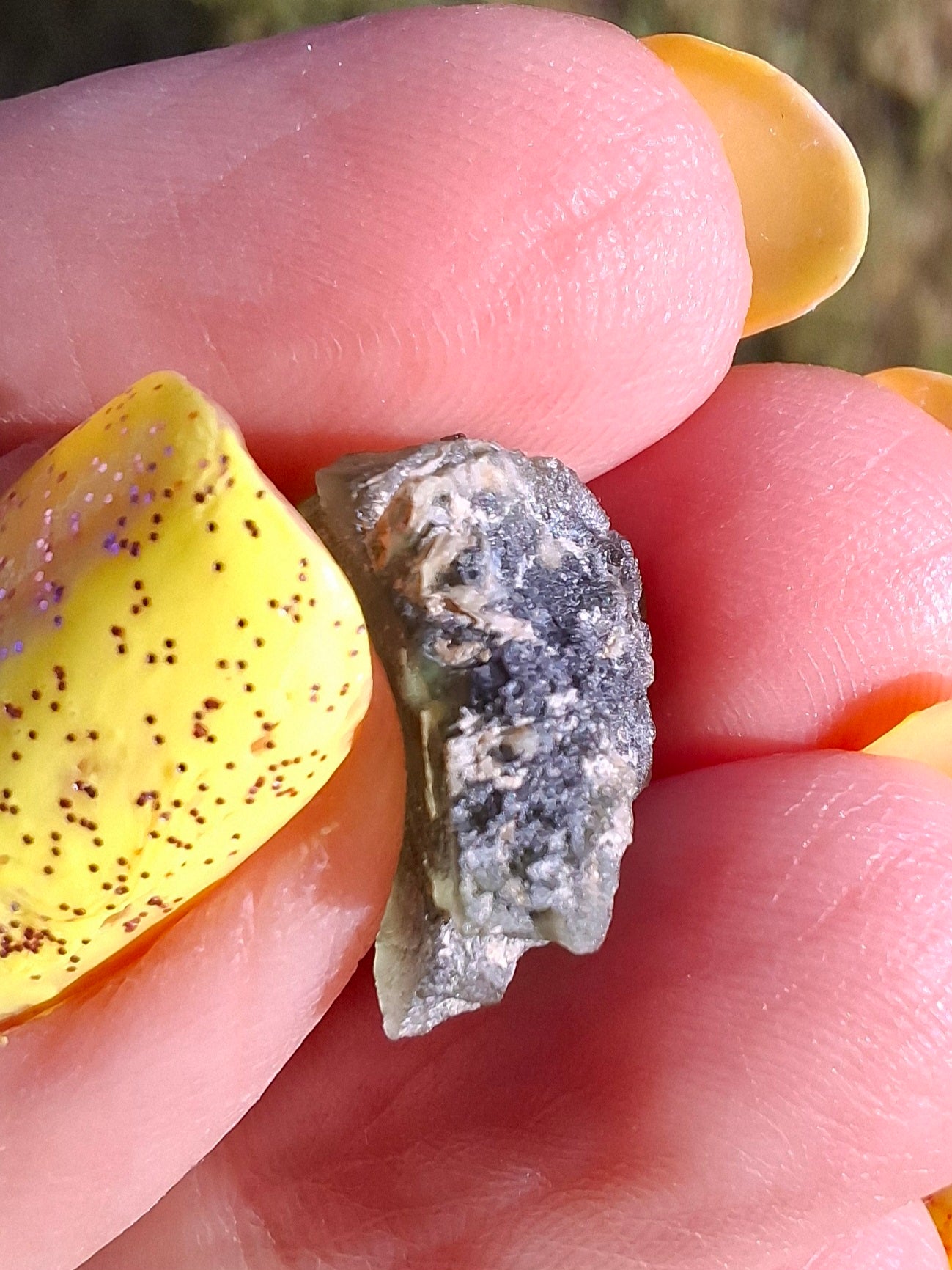 Moldavite Piece, 1.23g, Tektite (Ref: 1484)