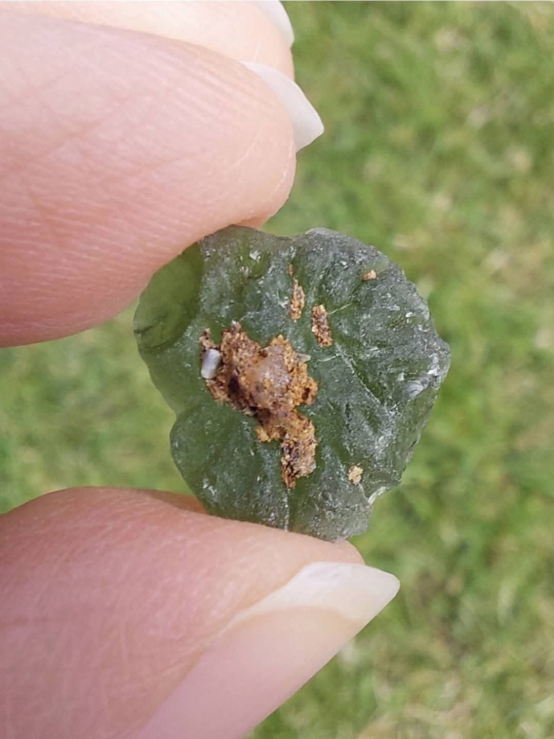 Moldavite Piece, 1.40g, Tektite (Ref: E219)